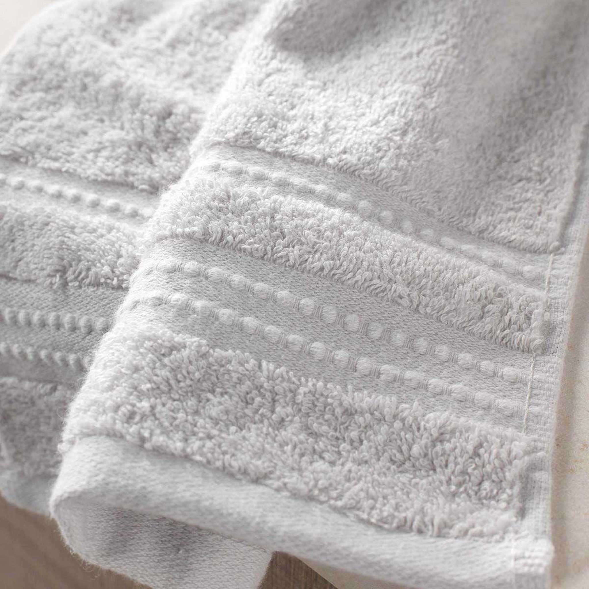 Voir la diapositive 2 : Douceur d'Intérieur Drap de bain  excellence  90x150cm gris clair