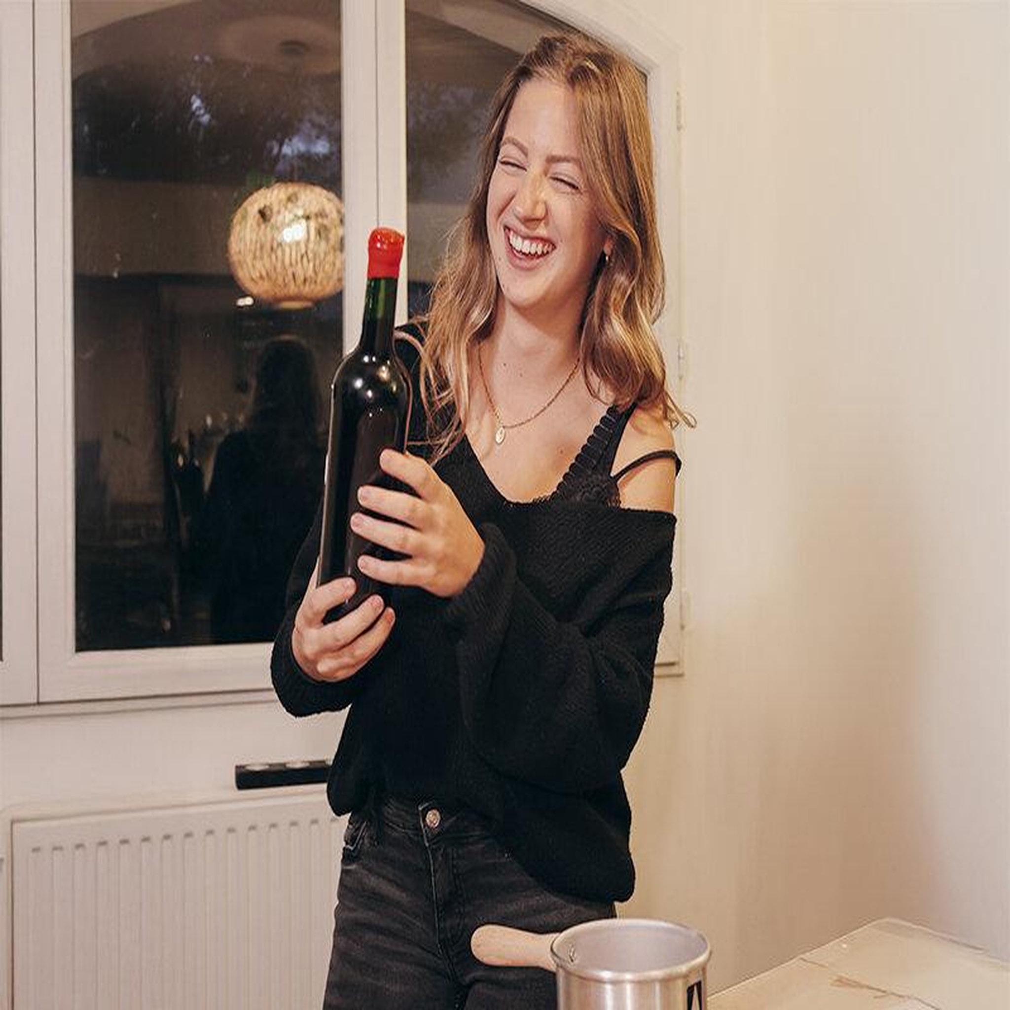 Voir la diapositive 4 : Smartbox Dégustation de vins, création avec assemblage d'une cuvée personnalisée à bordeaux pour 2 personnes - coffret cadeau gastronomie