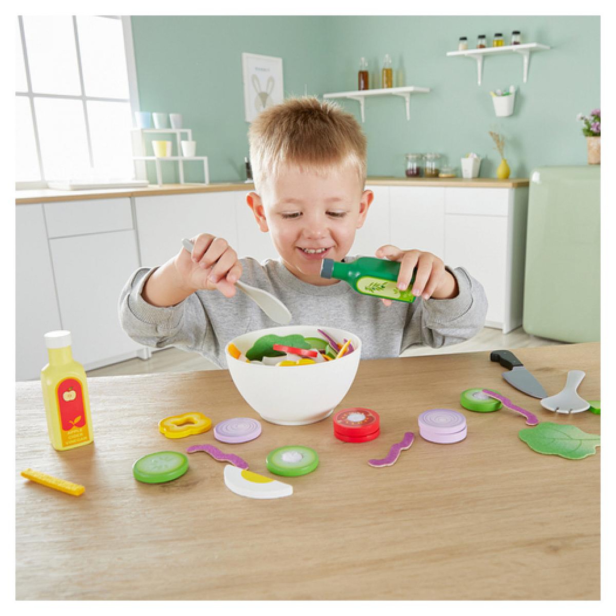 Voir la diapositive 3 : Hape Toys Healthy Salad Playset