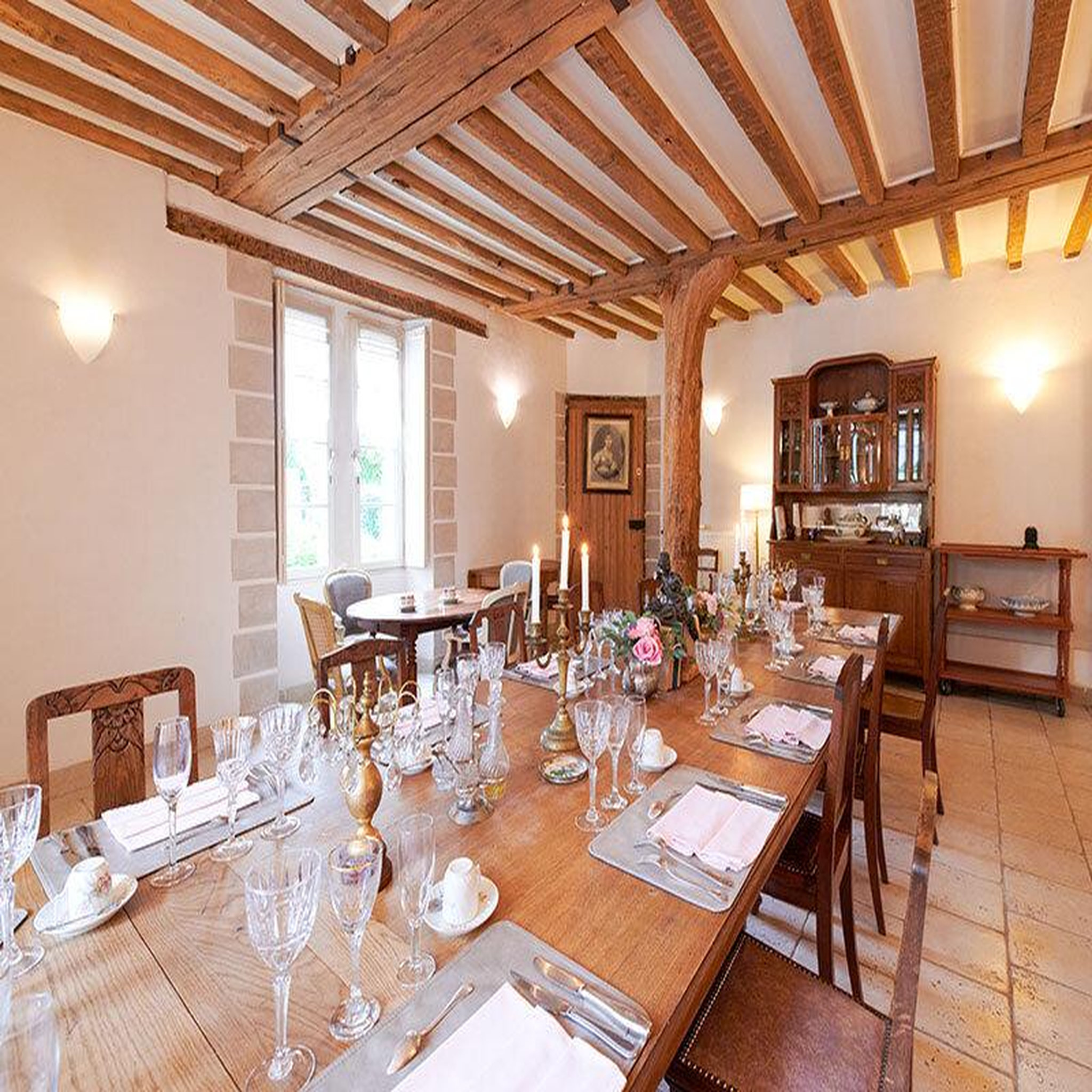 Voir la diapositive 3 : Smartbox Séjour de 3 jours en château 4* avec dîner près d'angers - coffret cadeau séjour