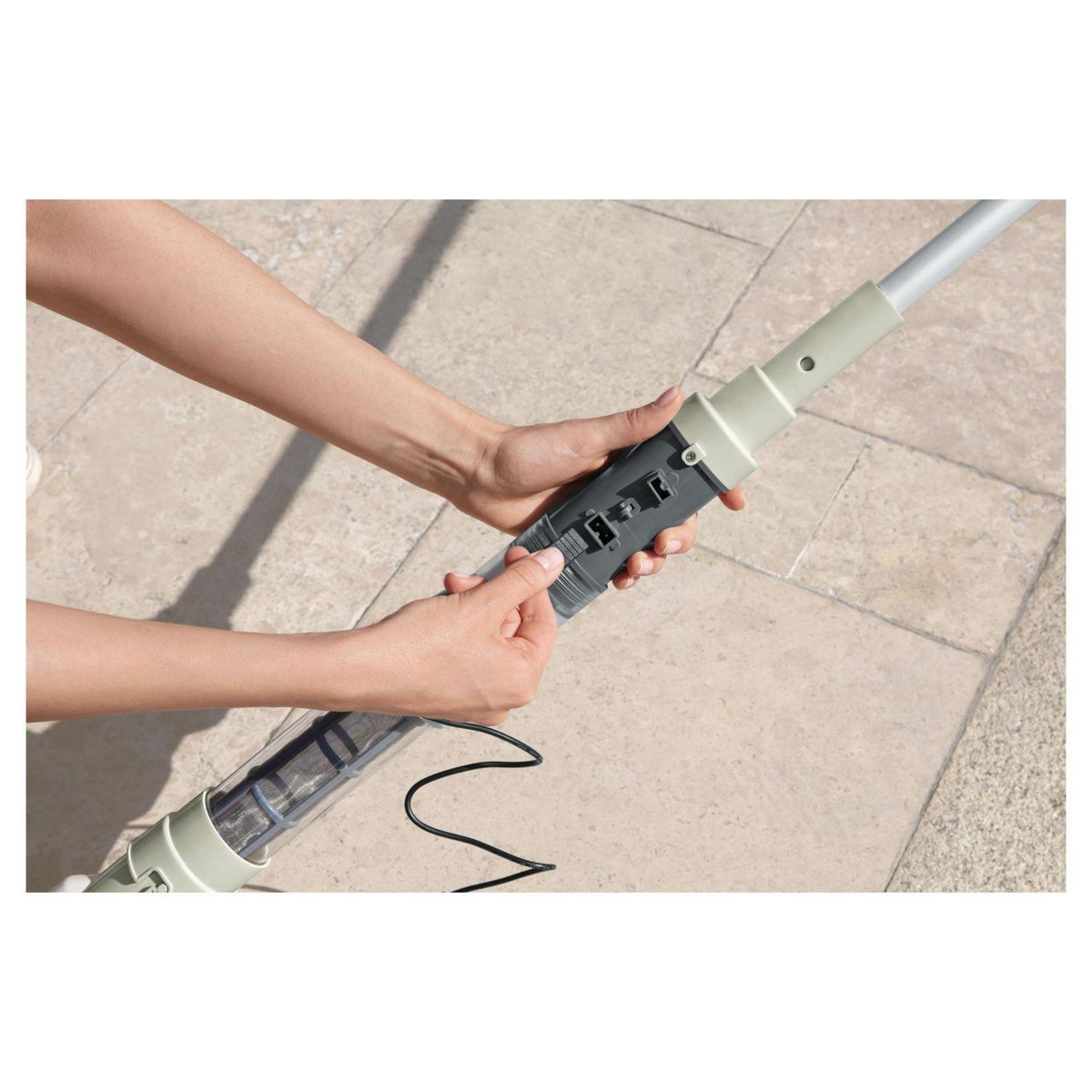 BESTWAY Balai aspirateur électrique pour piscine et spa AQUASCAN