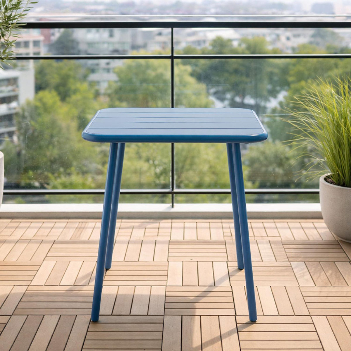 CONCEPT USINE Table carrée 2 places 50x50cm bleu BERGAME
