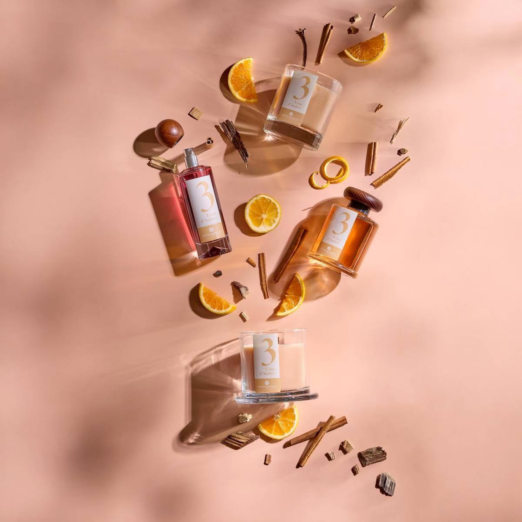 Voir la diapositive 3 : ATMOSPHERA Bougie parfumée en verre  numia  180g éclat d'ambre