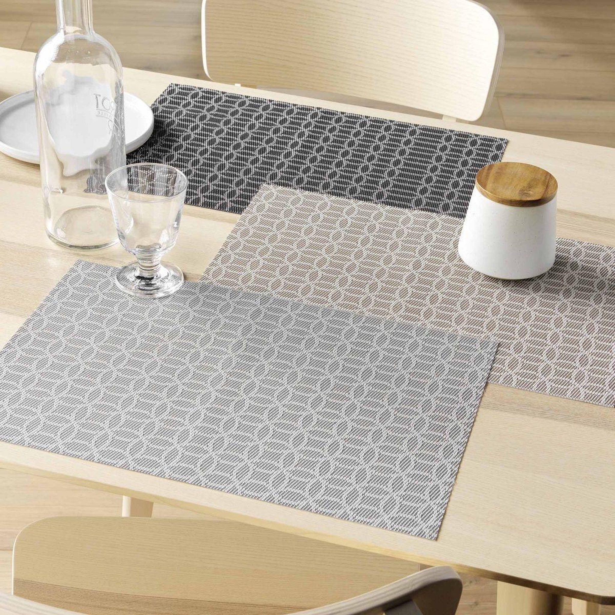 Voir la diapositive 3 : Douceur d'Intérieur Set de table  damier  28x43cm noir