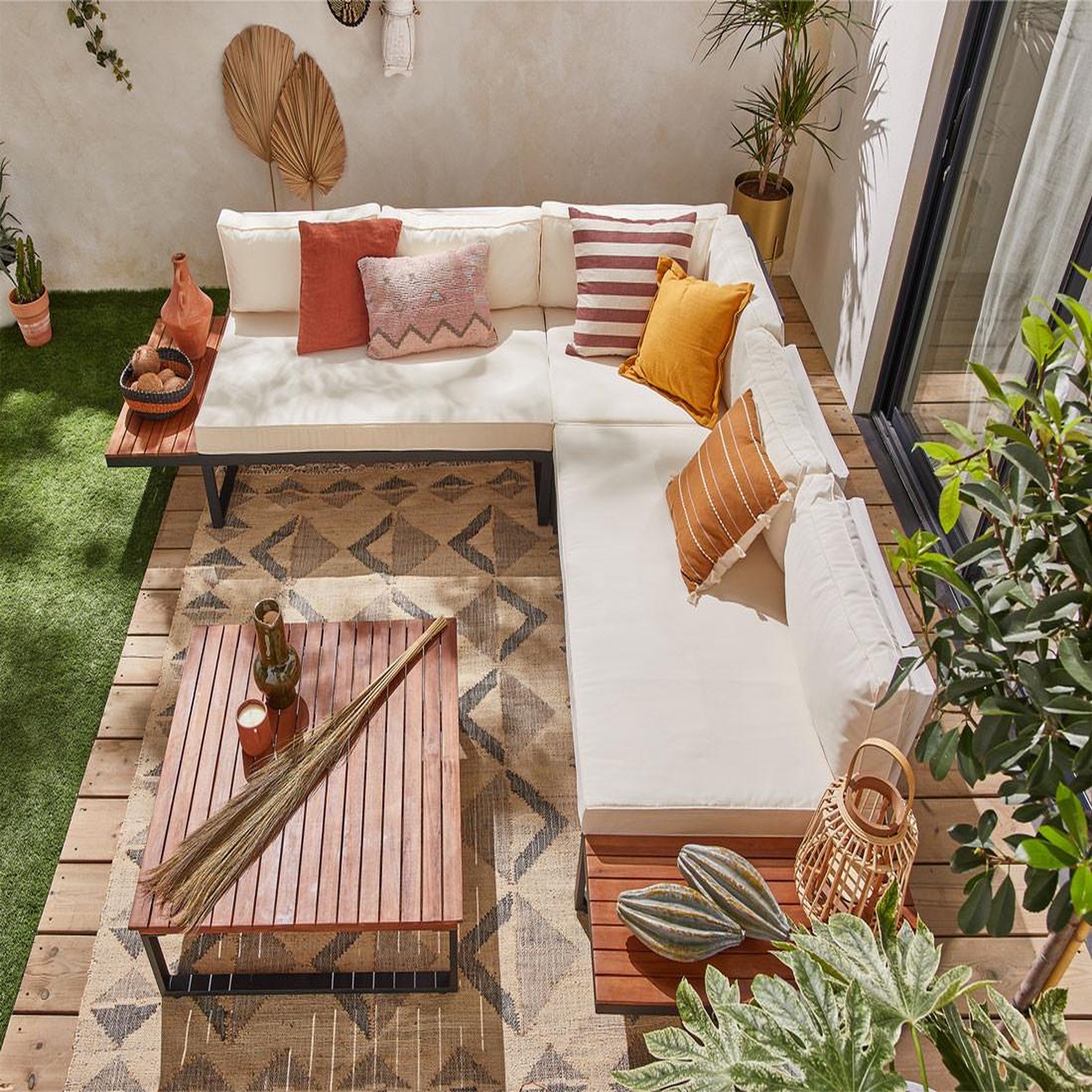 Voir la diapositive 2 : BEST MOBILIER Yulara - salon bas d'angle de jardin 5 places - bois, métal et coussins beiges