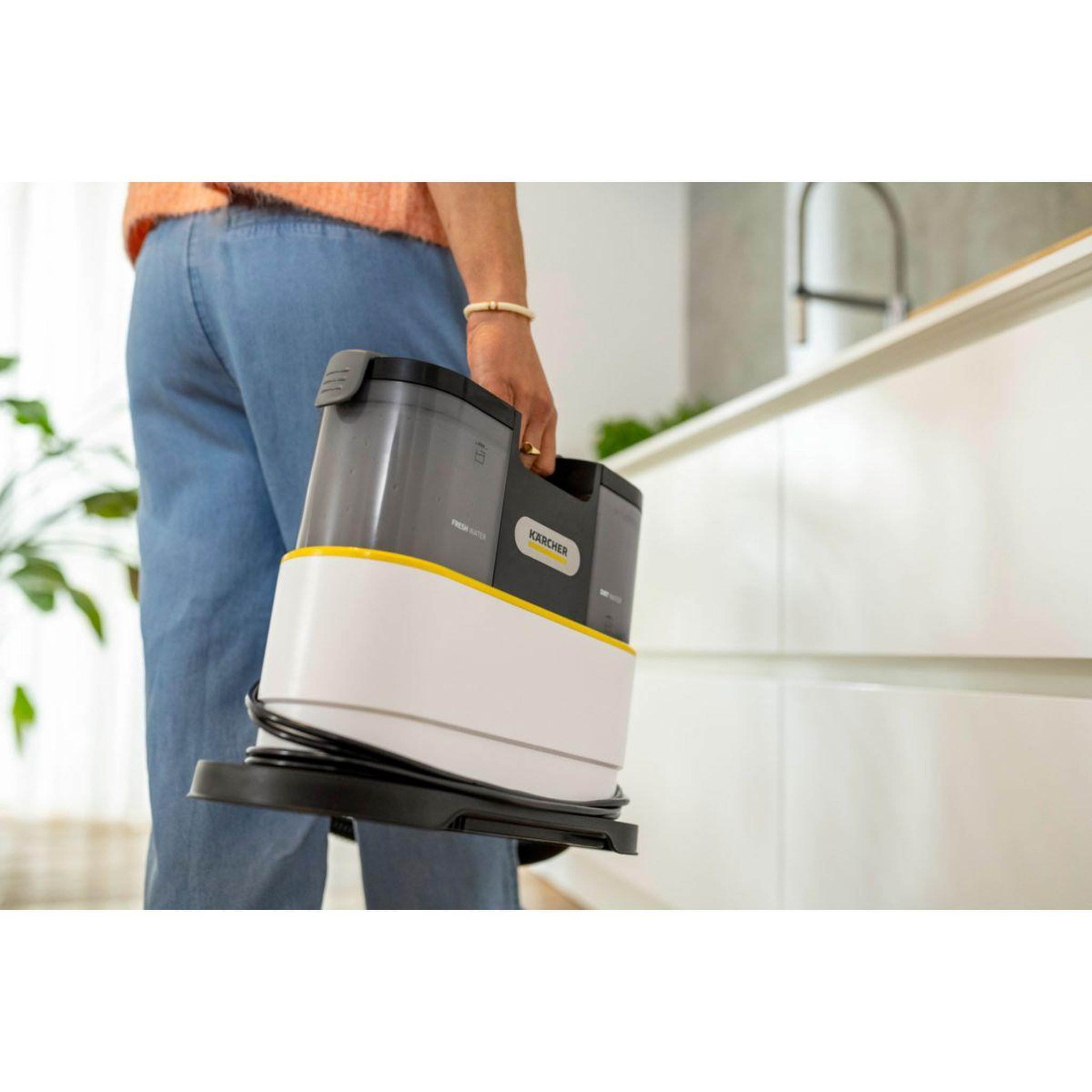 Voir la diapositive 3 : KARCHER Nettoyeur détacheur se 2 spot