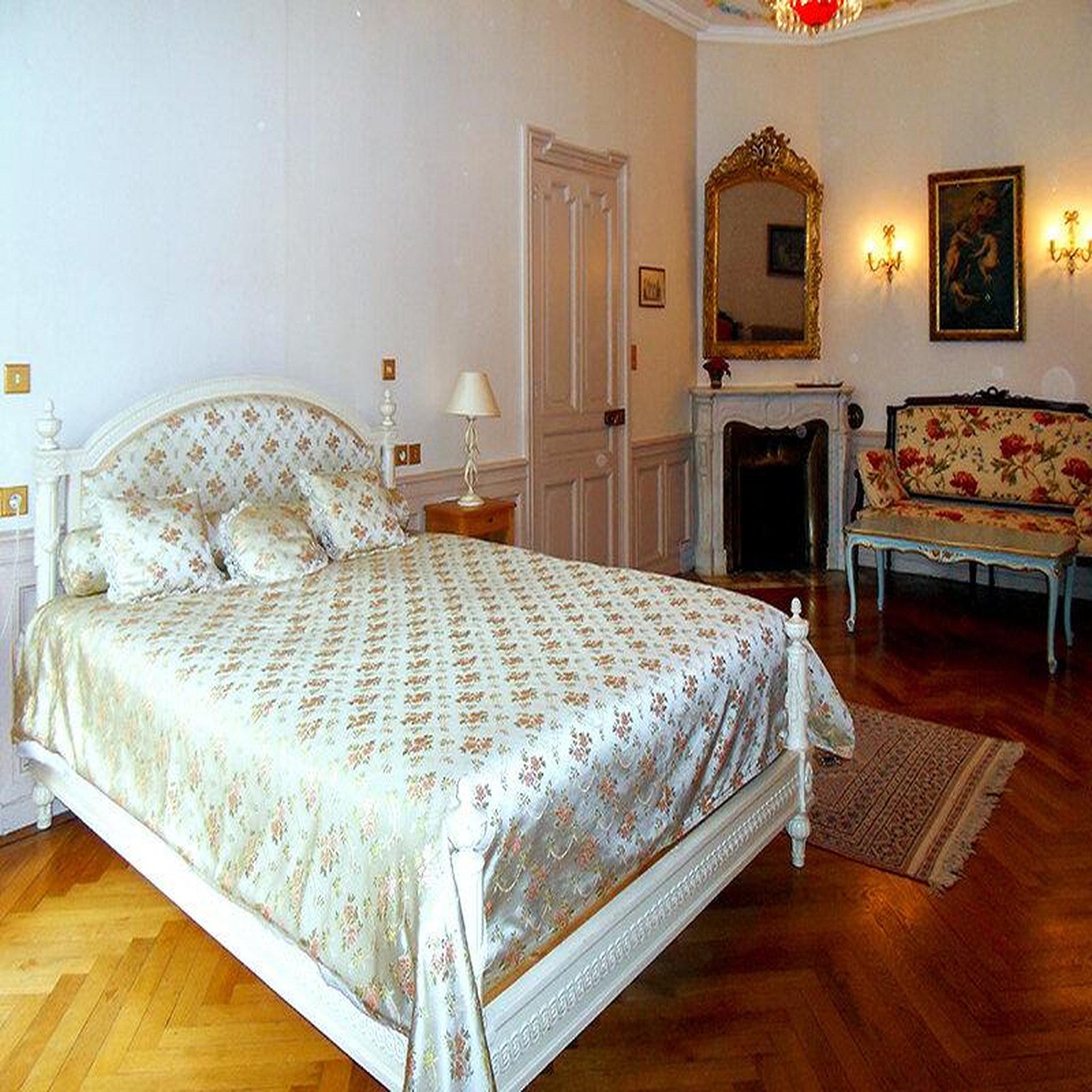 Voir la diapositive 2 : Smartbox 2 jours luxueux en château près de Lyon - Coffret Cadeau Séjour