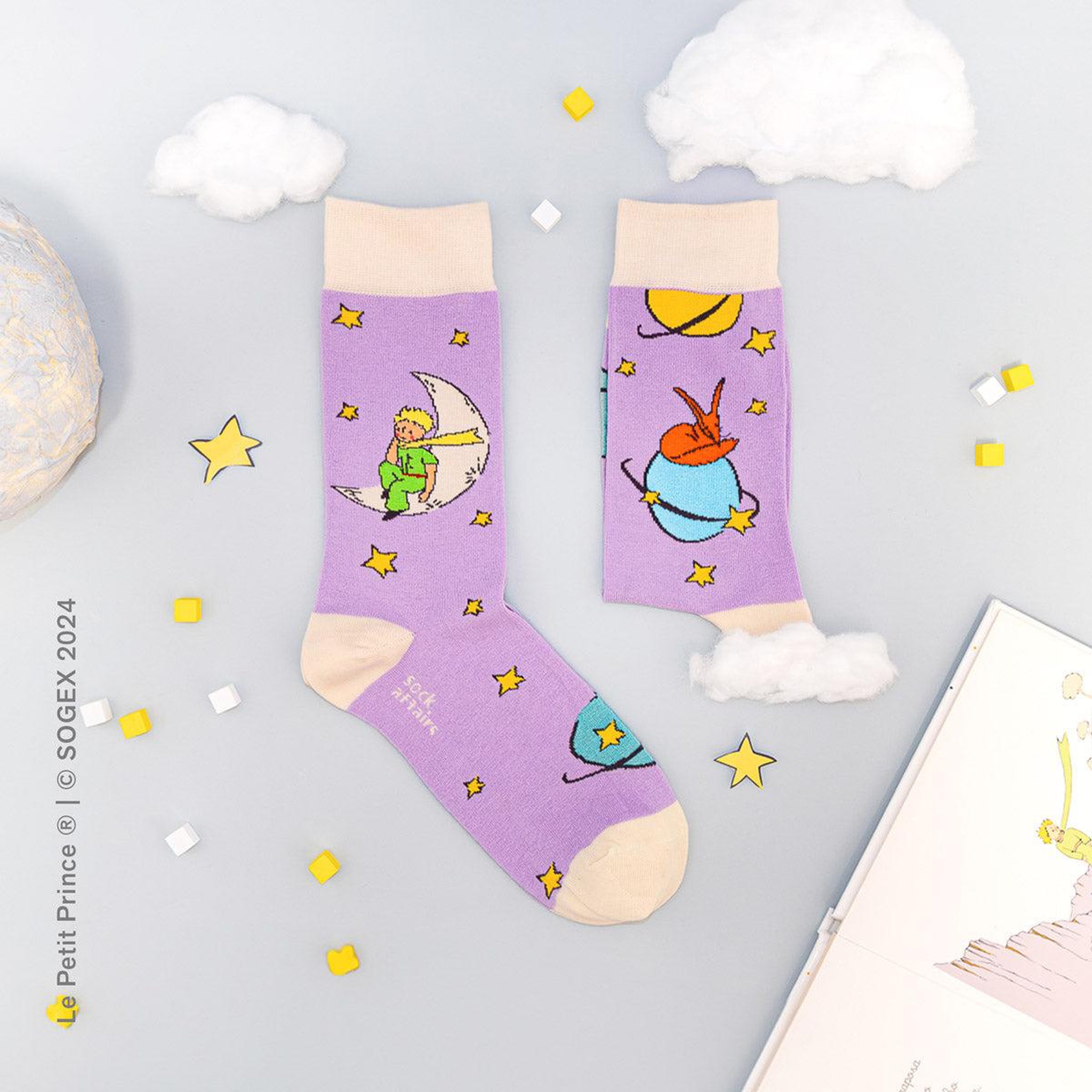 Voir la diapositive 4 : SOCK AFFAIRS Chaussettes planètes violettes, le petit prince