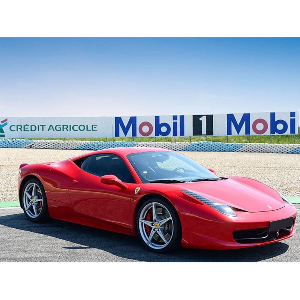 Smartbox Séance de pilotage au volant de 2 voitures d'exception lors de 4 tours sur circuit - Coffret Cadeau Sport & Aventure