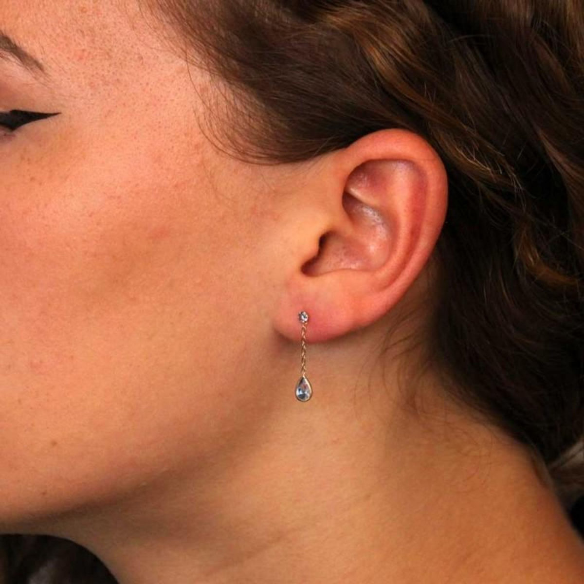 L'ATELIER D'AZUR Boucles d'Oreilles Topaze Bleue Or Jaune  - Pendantes - Femme ou Enfant