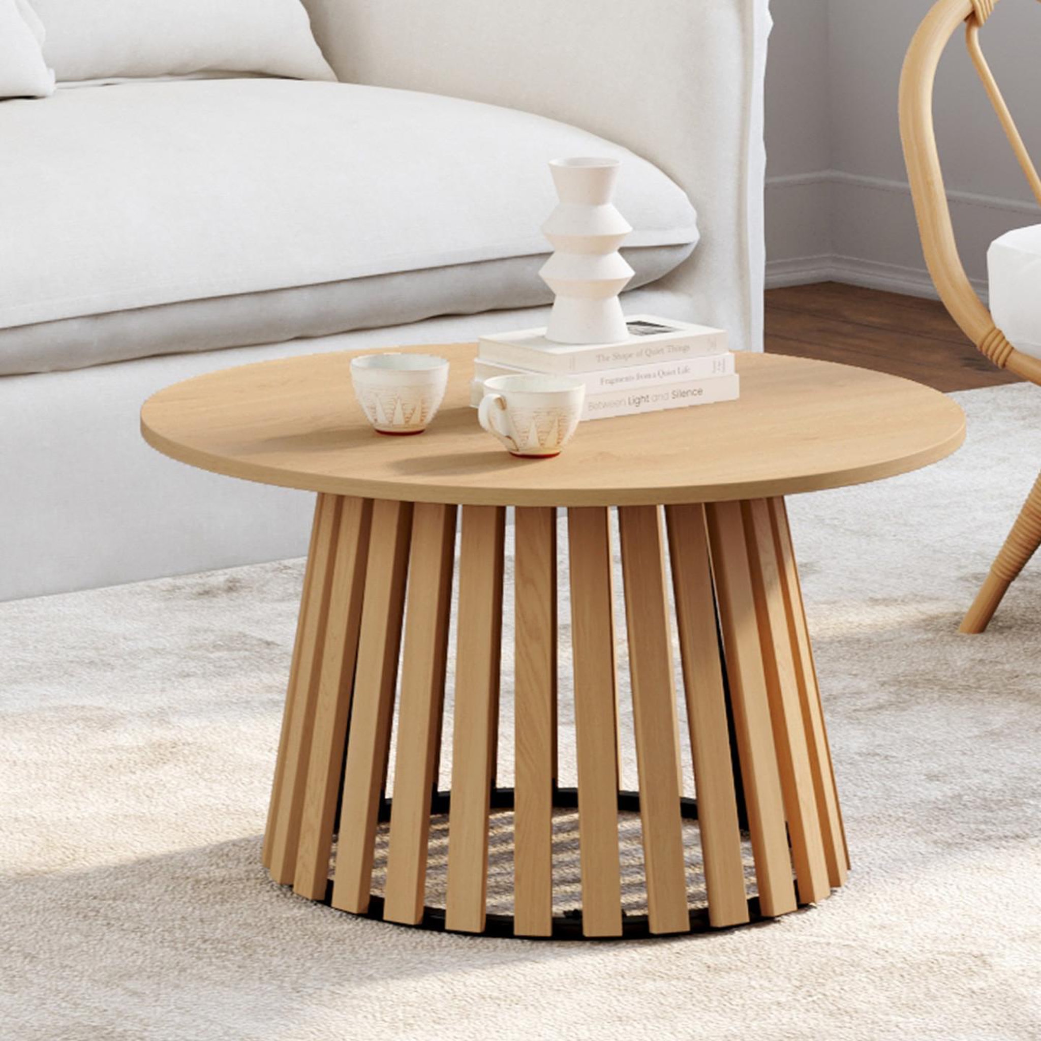 Voir la diapositive 2 : ID MARKET Table basse ronde carmen 70 cm pied bois en lattes et plateau bois