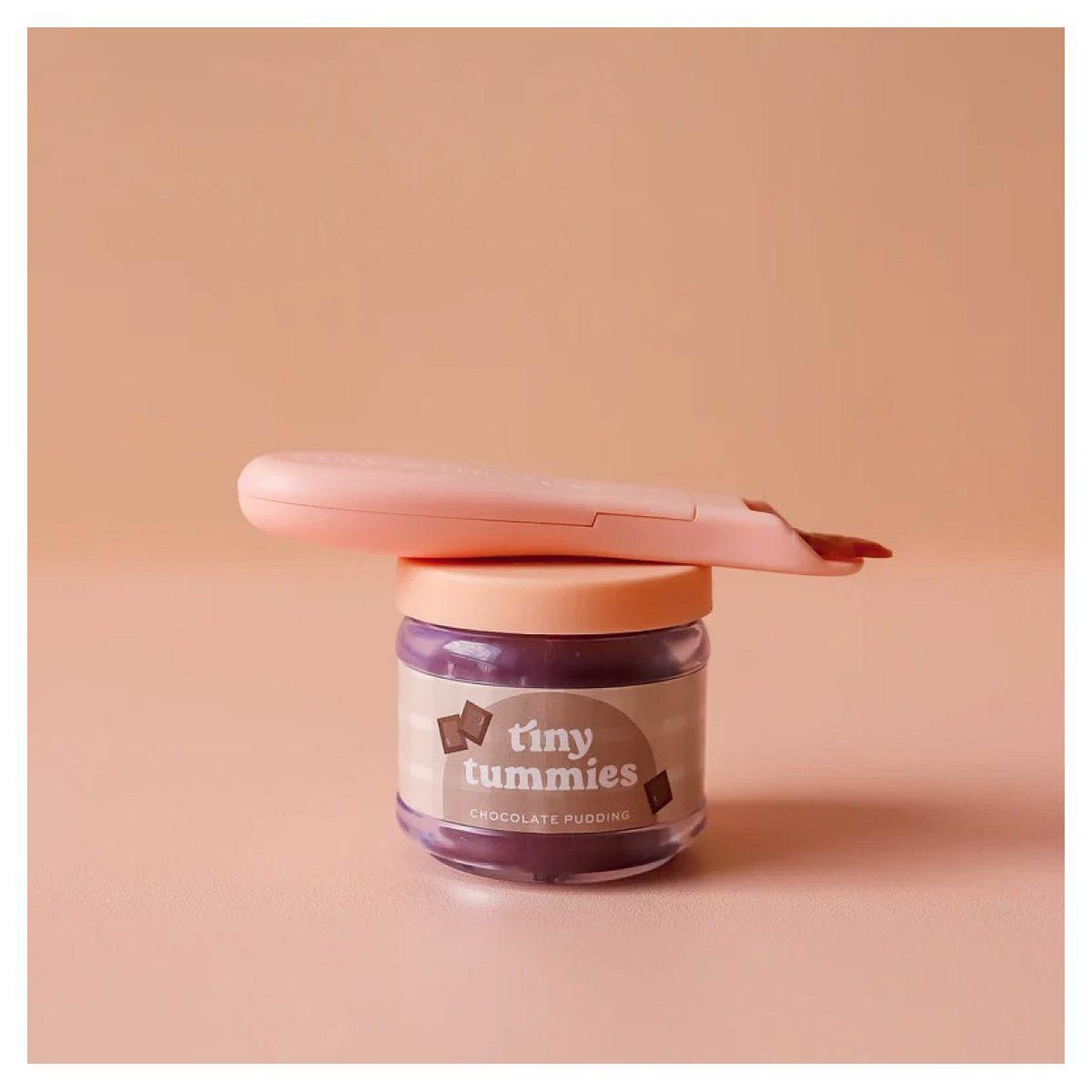 Voir la diapositive 2 : TINY HARLOW Petit pot chocolat - tiny tummies