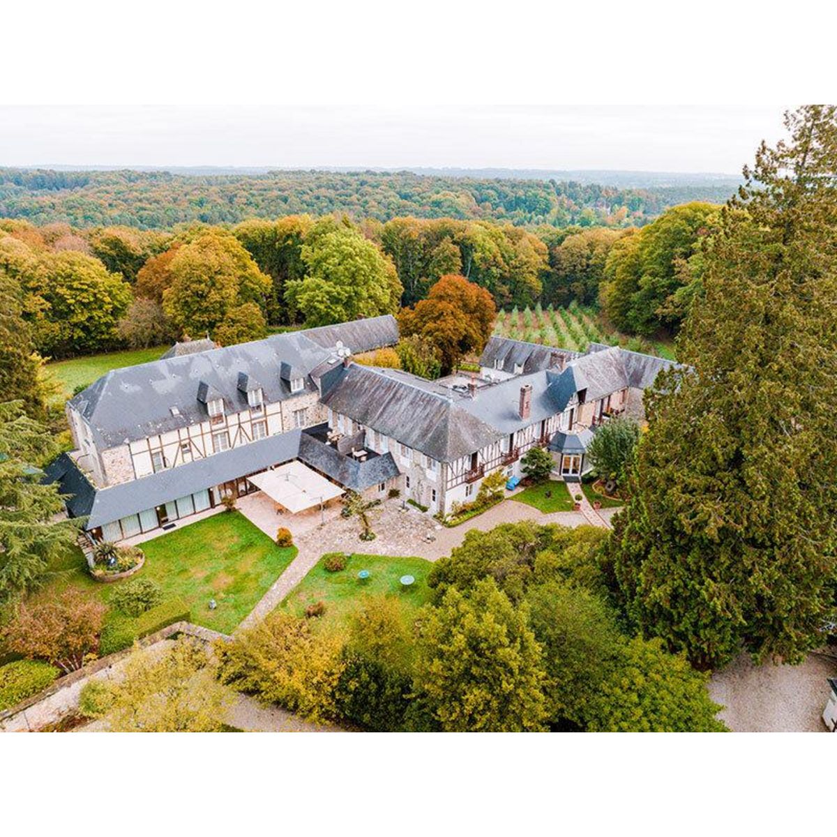 Smartbox Halte gastronomique à une table The Originals Relais à Bagnoles-de-l'Orne - Coffret Cadeau Gastronomie