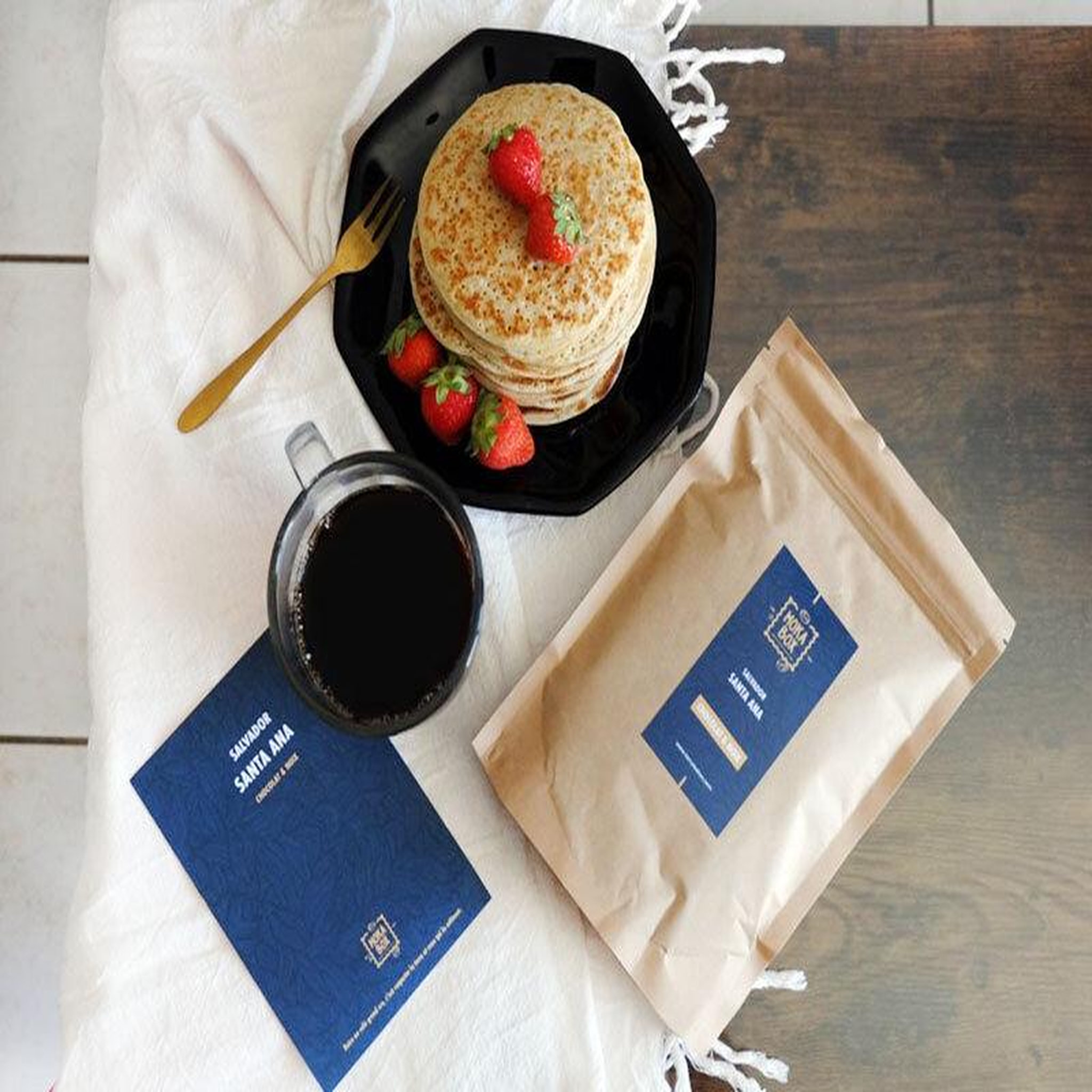 Voir la diapositive 4 : Smartbox Assortiment de délices sucrés ou salés - coffret cadeau gastronomie