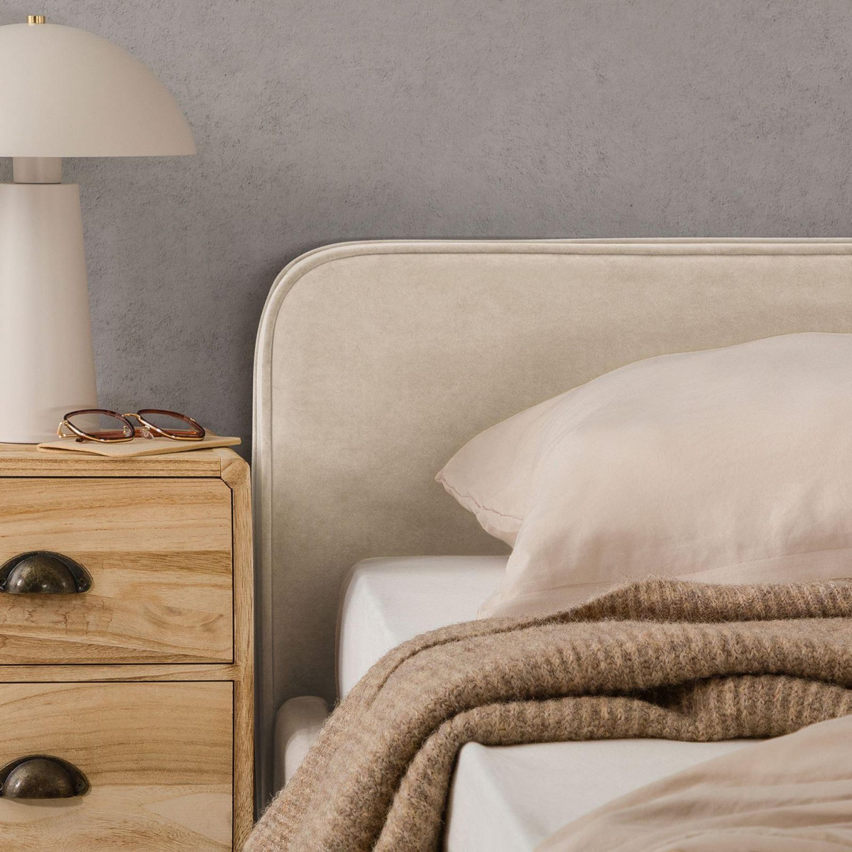 IDIMEX Lit double RAVELLO 140 x 190 cm, revêtement en tissu