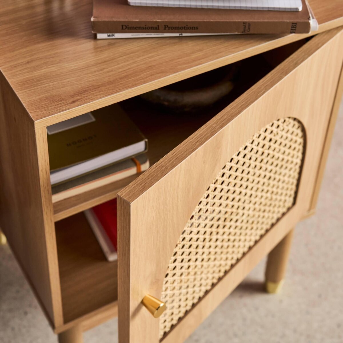 SWEEEK Table de chevet bohème bois et cannage naturel 1 porte 45 x 40 x 60 cm - Judith