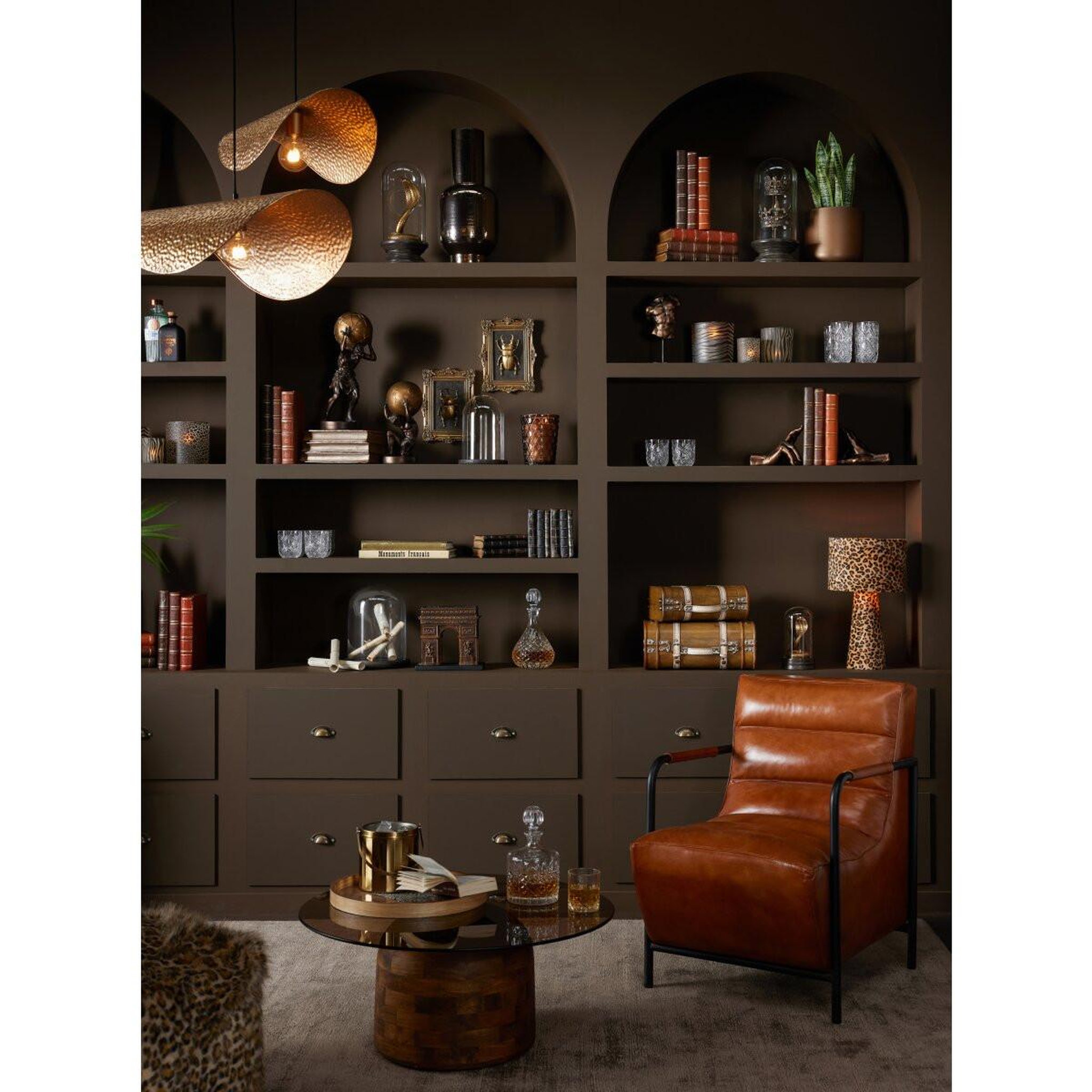 Voir la diapositive 6 : J-LINE Lampe suspension design  carl  51cm doré