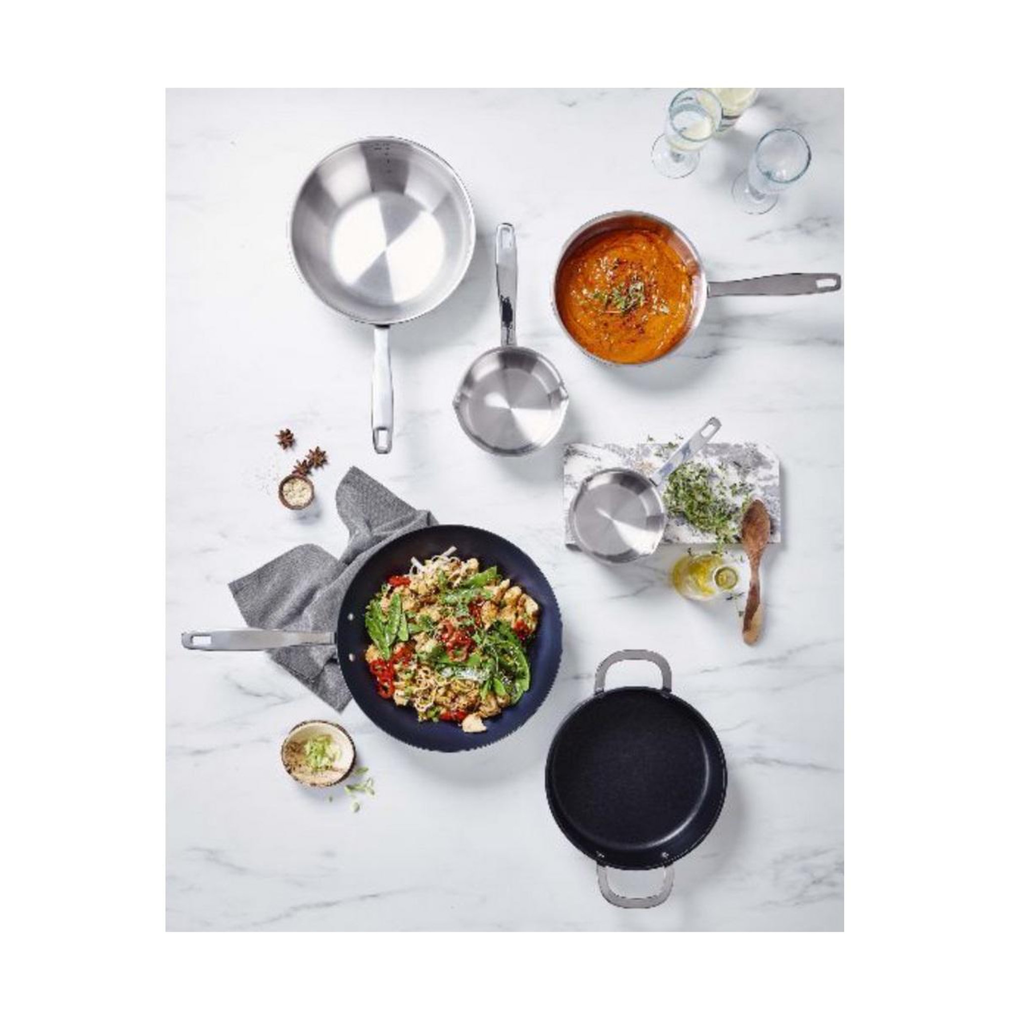 Voir la diapositive 2 : Beka Casserole inox 14cm 2 becs verseurs - 15026134
