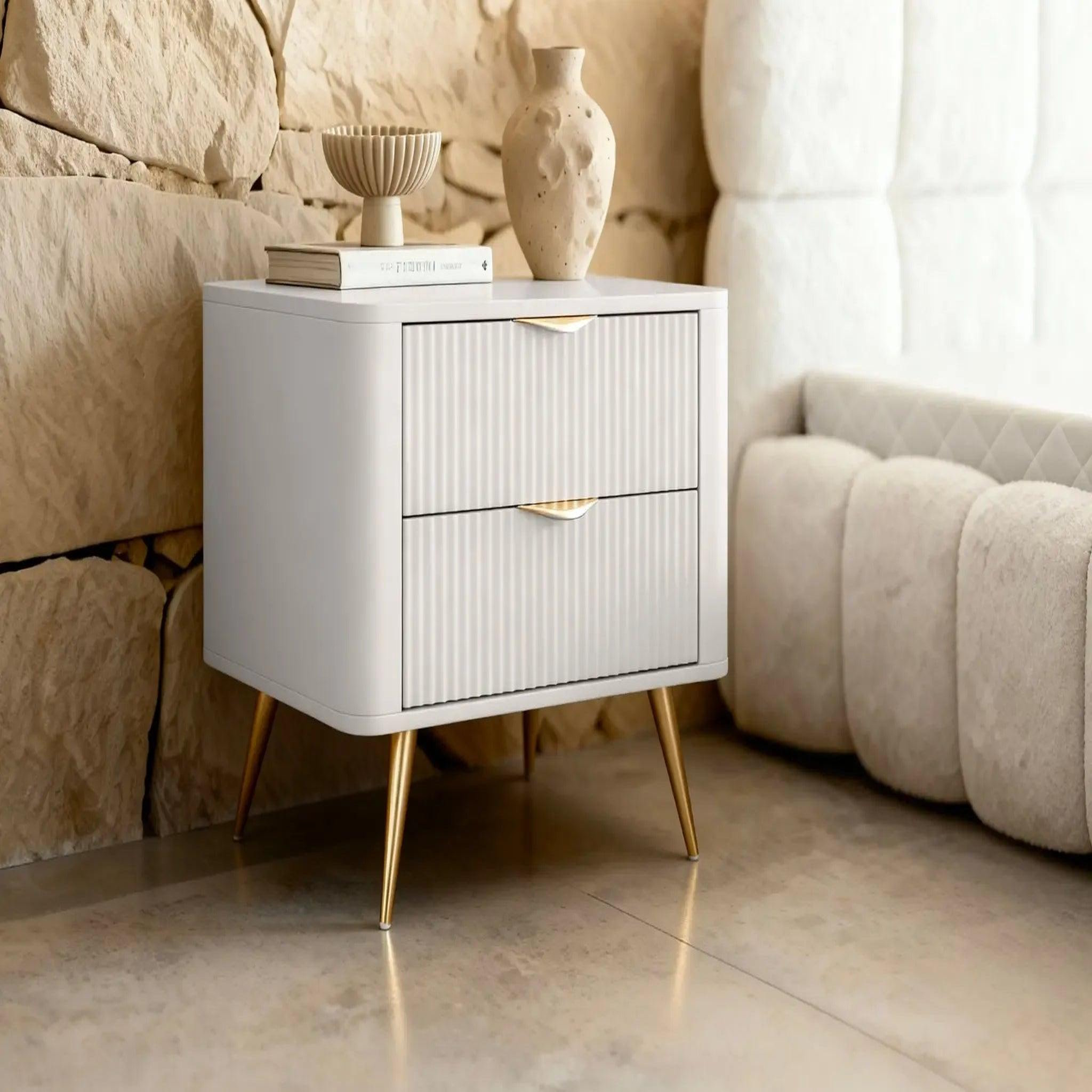 Voir la diapositive 3 : CASANOVA PARIS Joudy - table de chevet 63cmeffet rainuré