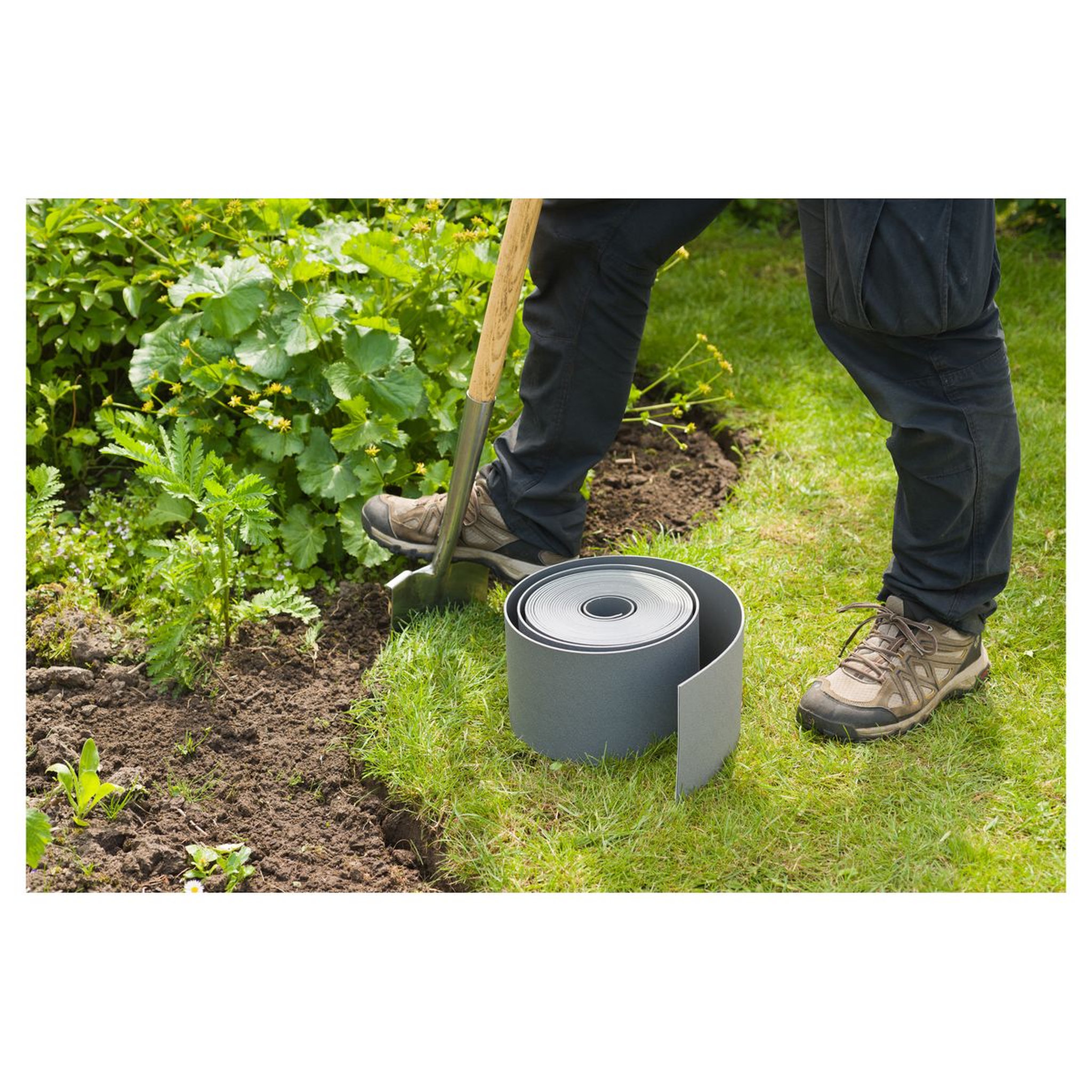 Voir la diapositive 2 : Nature Bordure de jardin - PE - Epaisseur 3 mm - Gris