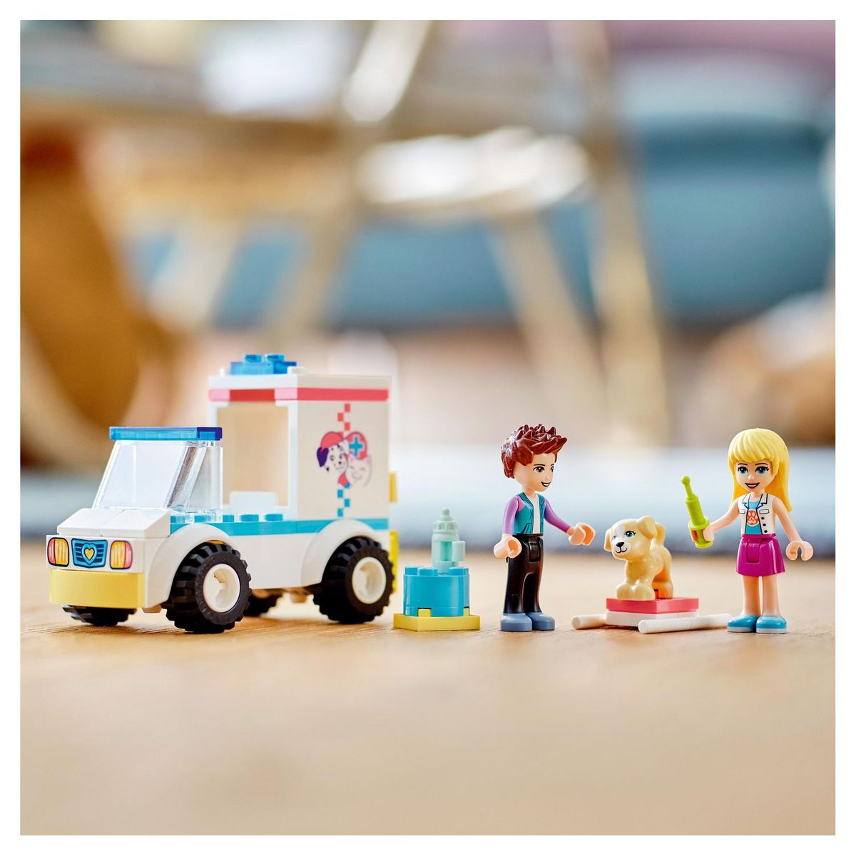 LEGO Friends 41694 - L'ambulance de la clinique vétérinaire