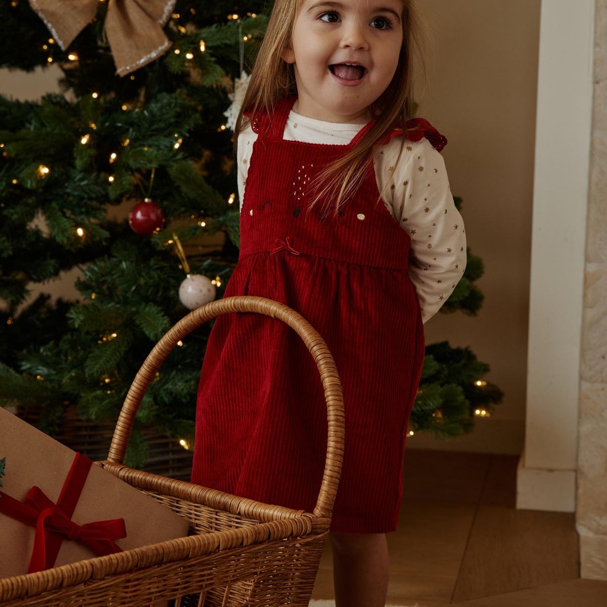 Voir la diapositive 6 : PETIT BEGUIN Ensemble bébé robe en velours côtelé et t-shirt Grace