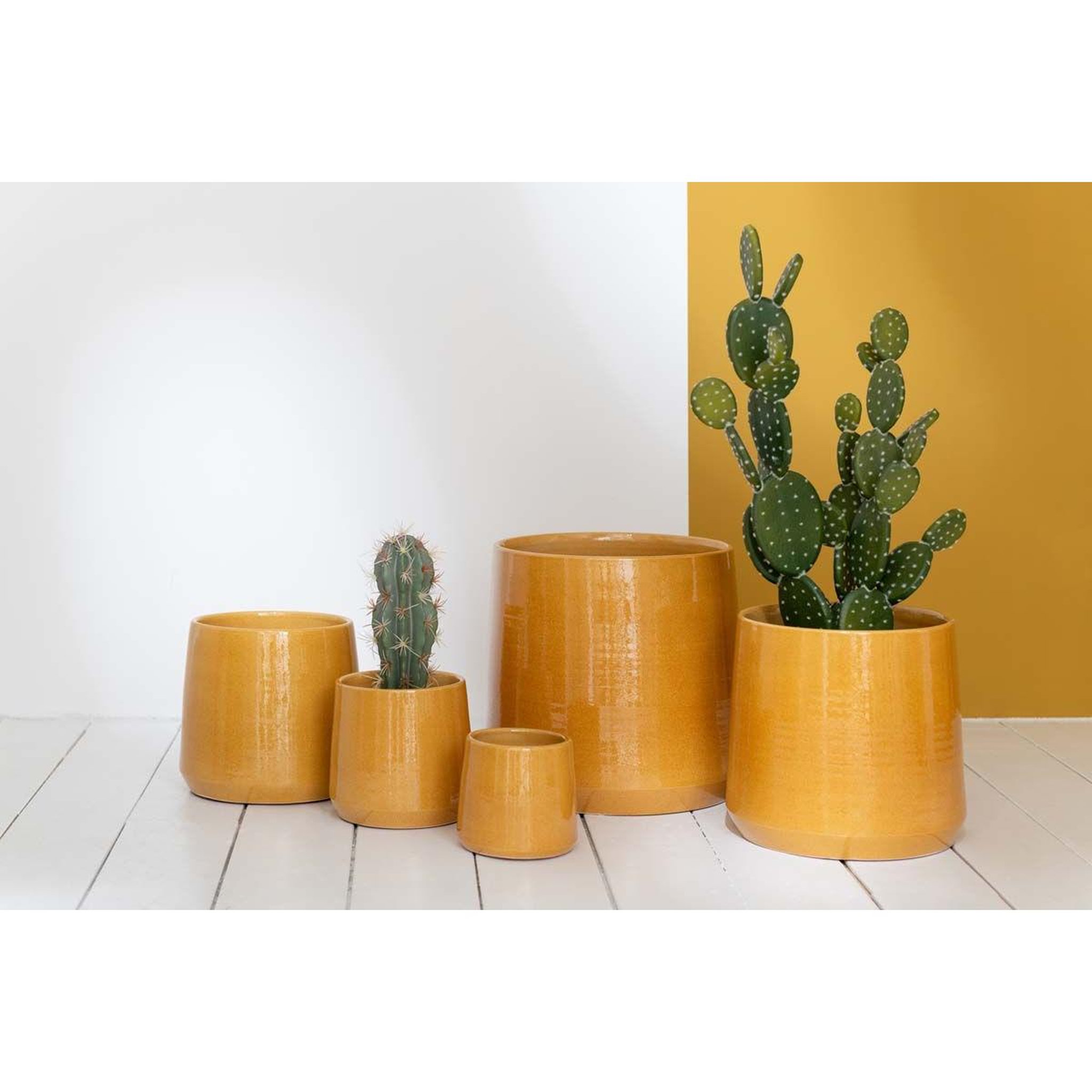 Voir la diapositive 2 : J-LINE Cache-Pot Design  Splenda  24cm Ocre