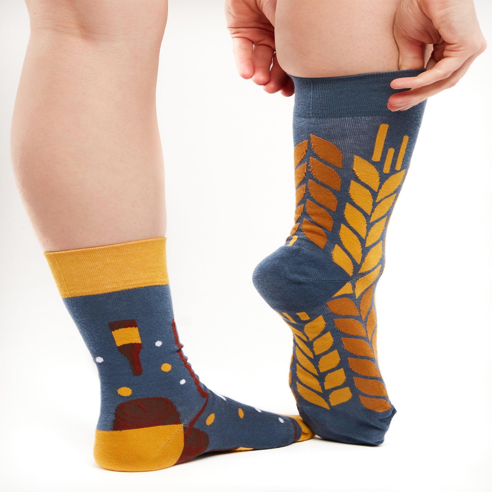 Voir la diapositive 3 : DEDOLES Chaussettes bière et houblon