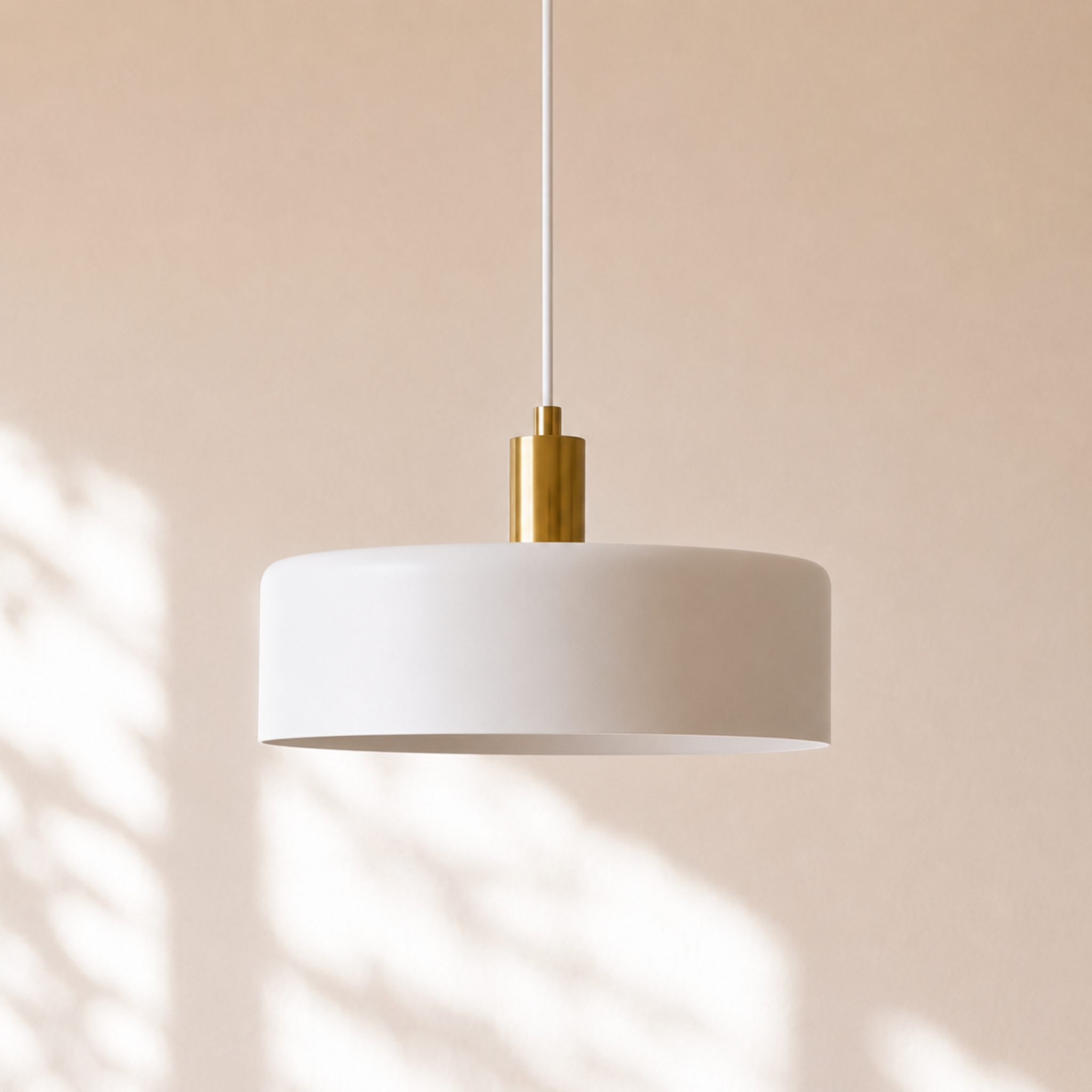Voir la diapositive 2 : MAISON PAVANE Suspension en métal blanc D35 cm-Nox
