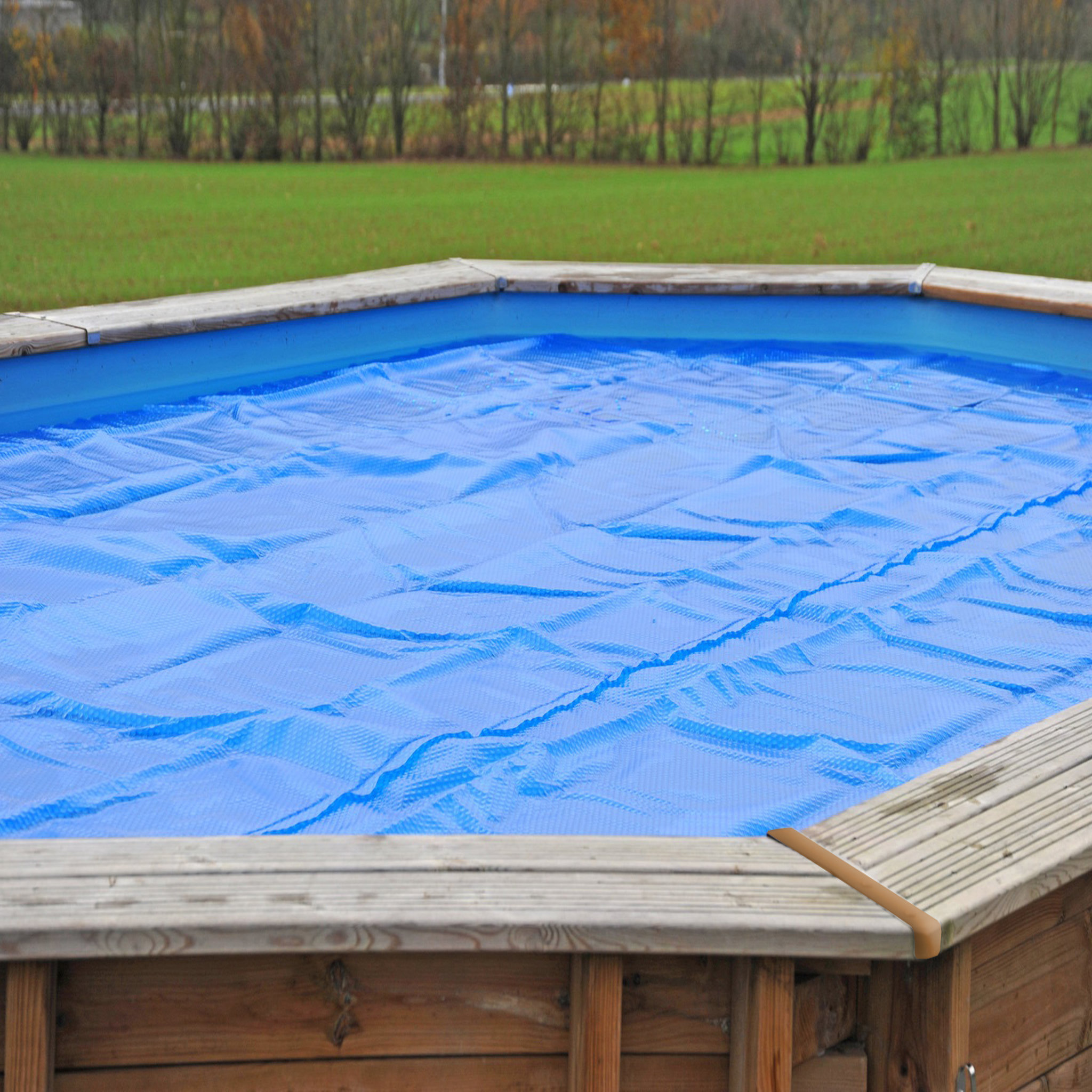 Voir la diapositive 2 : SUNBAY Bâche à bulles pour piscine bois ovale Cannelle - 5,03 x 3.03 m