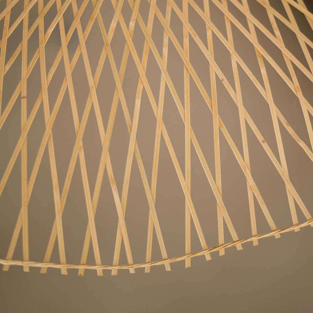 Rendez vous déco Suspension D75 cm en bambou avec fil noir - Jipi