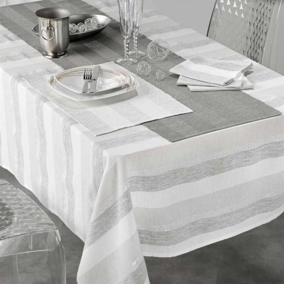 Paris Prix Nappe en Coton Tissée  Eldora  140x240cm Argent