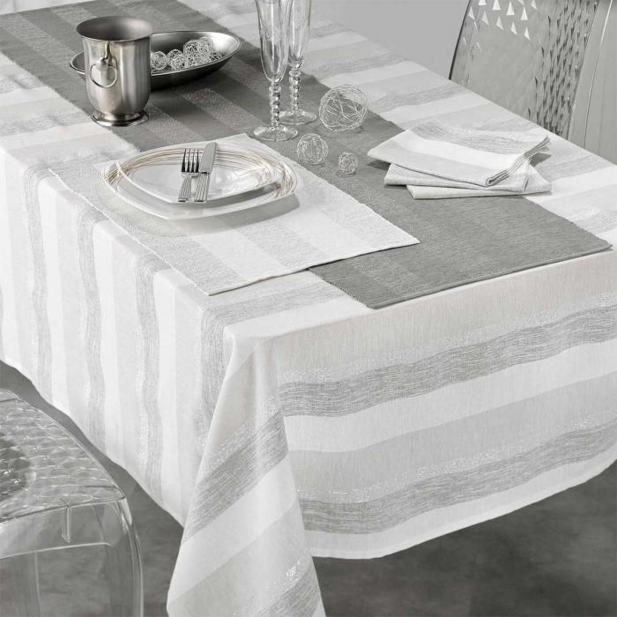 Paris Prix Nappe en Coton Tissée  Eldora  140x240cm Argent