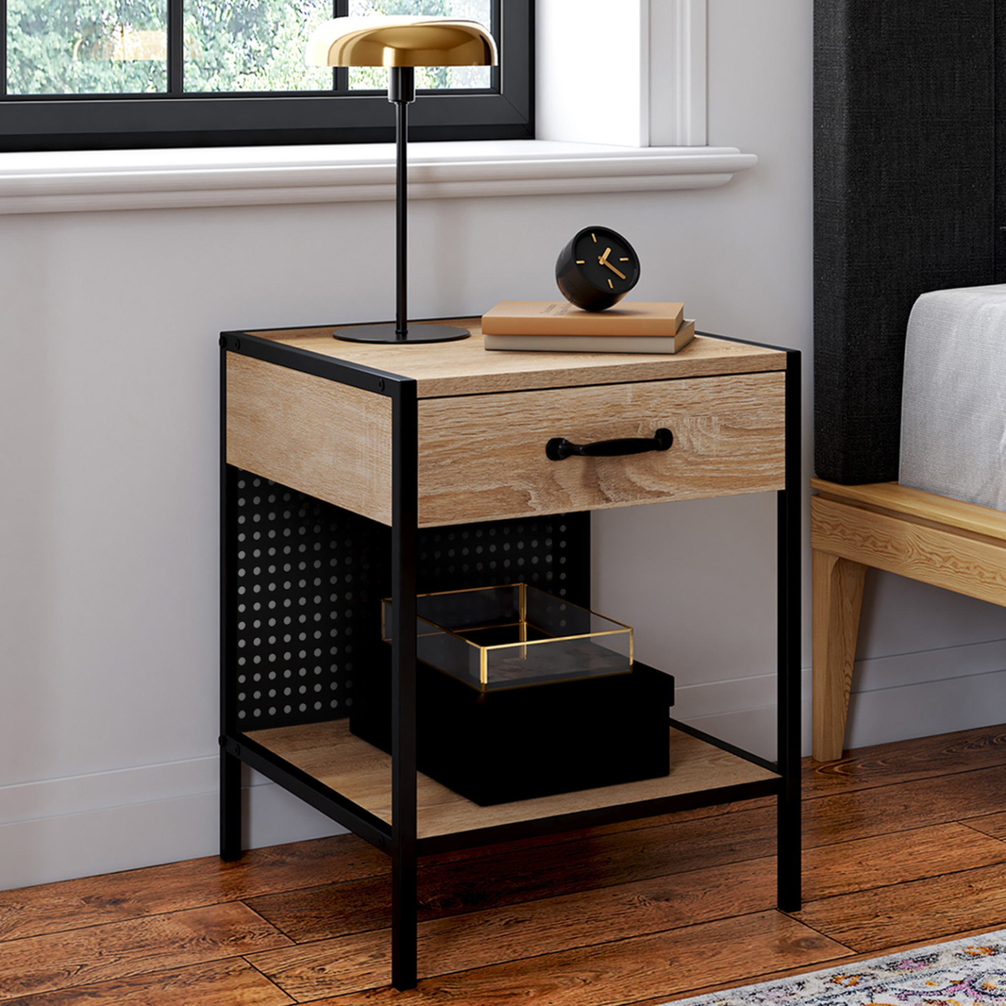 Voir la diapositive 2 : ID MARKET Lot de 2 tables de chevet preston 1 tiroir avec tablette acier perforé design industriel
