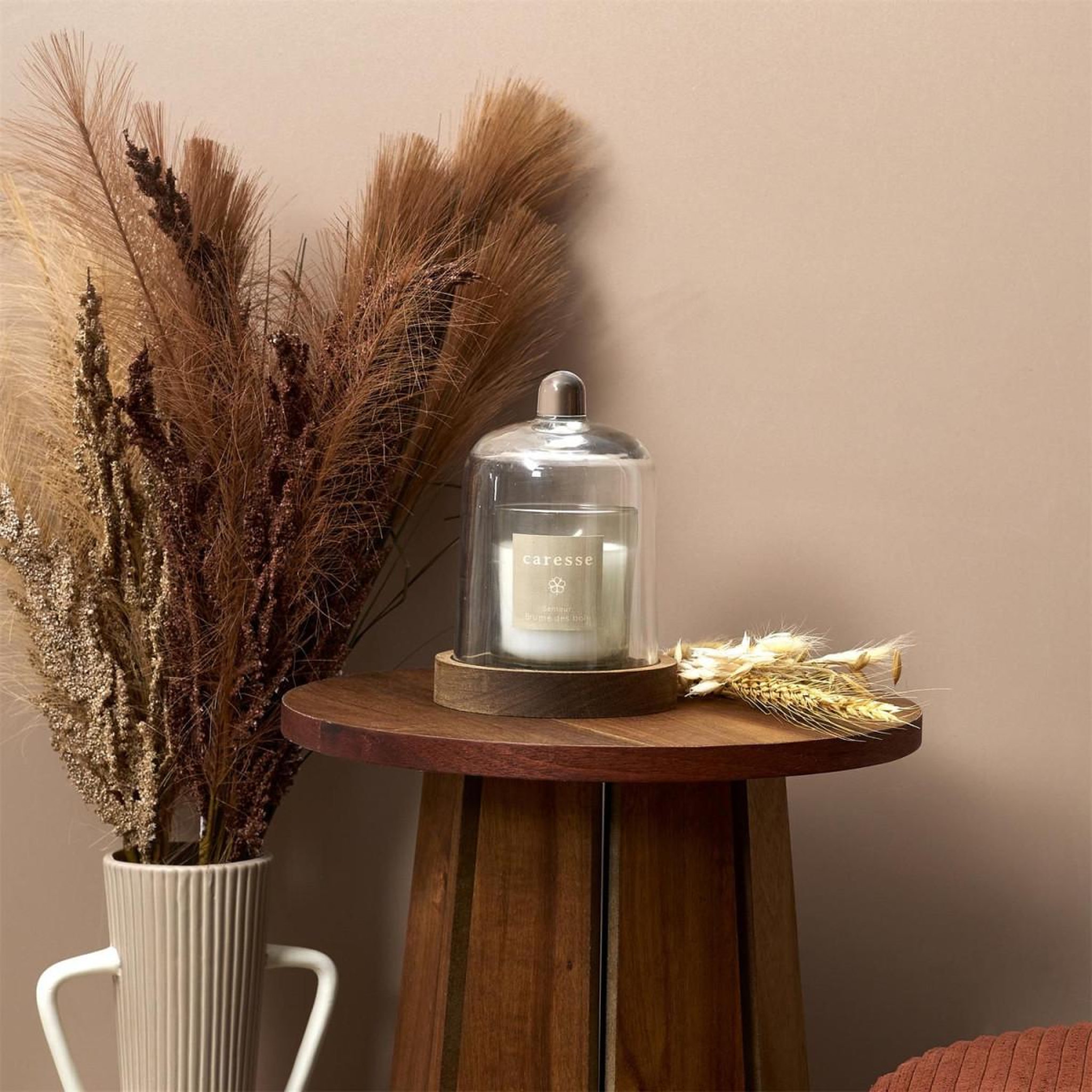 Voir la diapositive 4 : The Home Deco Factory Bougie parfumée cloche  caresse  90g brume des bois