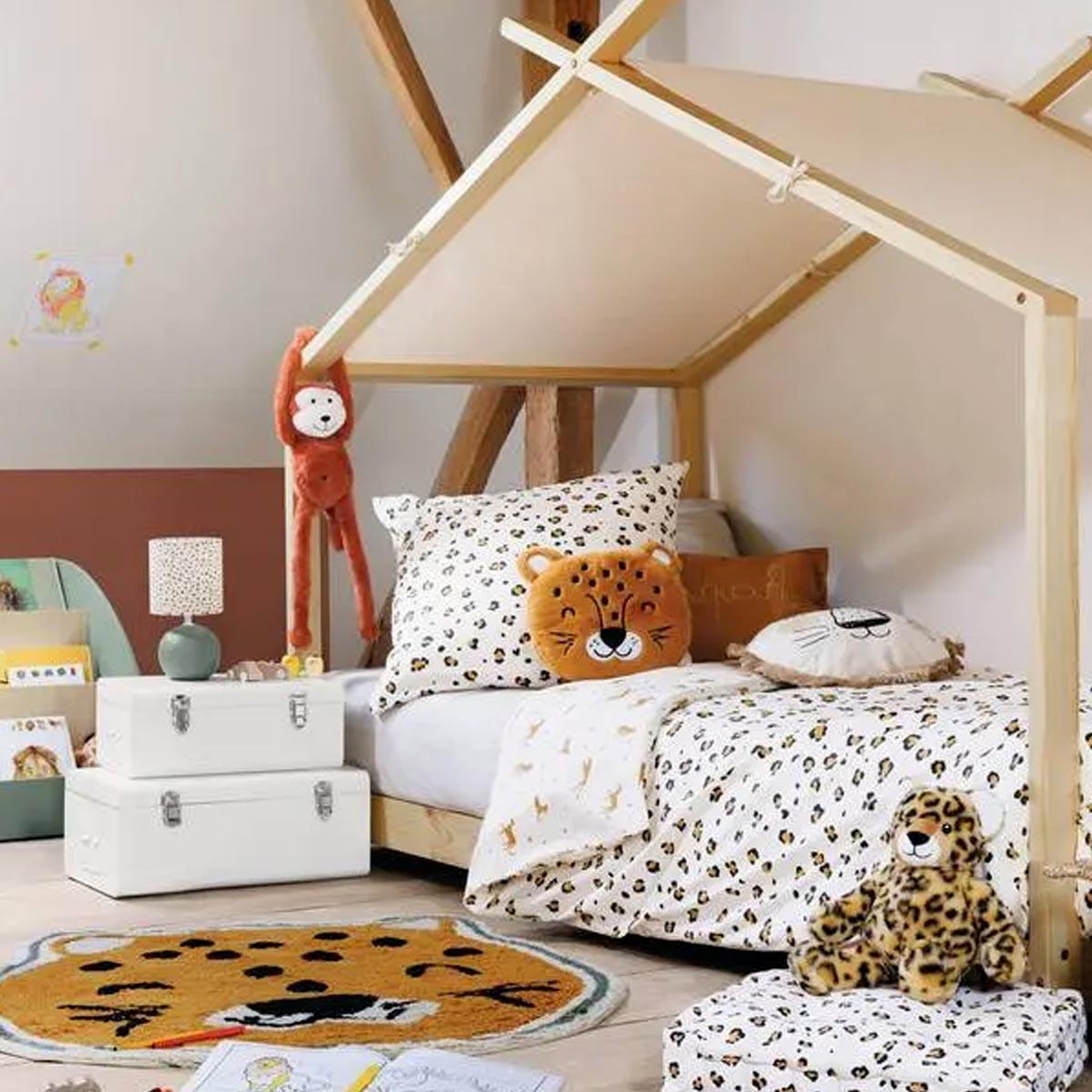 Voir la diapositive 2 : Atmosphera Kids Coussin enfant  léopard jungle  30x30cm jaune