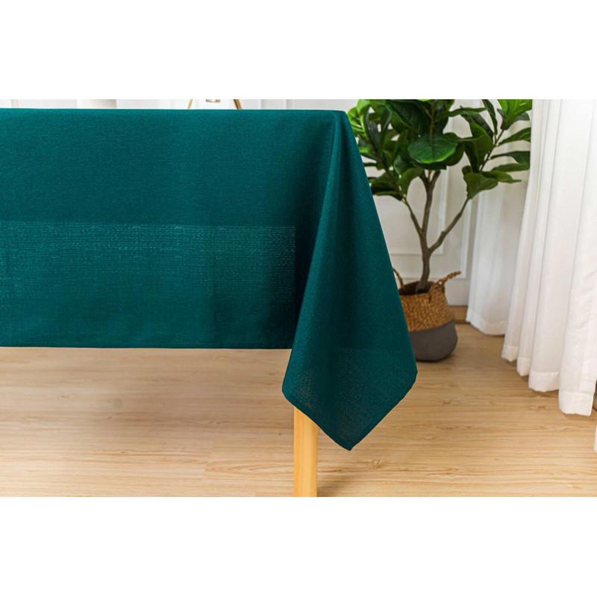 Voir la diapositive 2 : UNIVERS DECOR Nappe antitache unie bleu paon rectangulaire 145 x 240 cm - bleu paon -