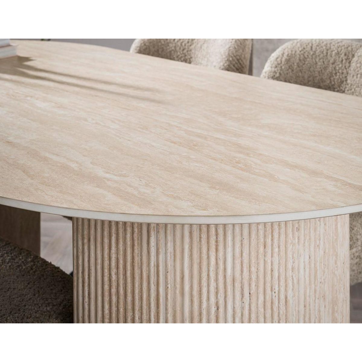 LISA DESIGN Maeva - table à manger - bois effet travertin - 6 personnes