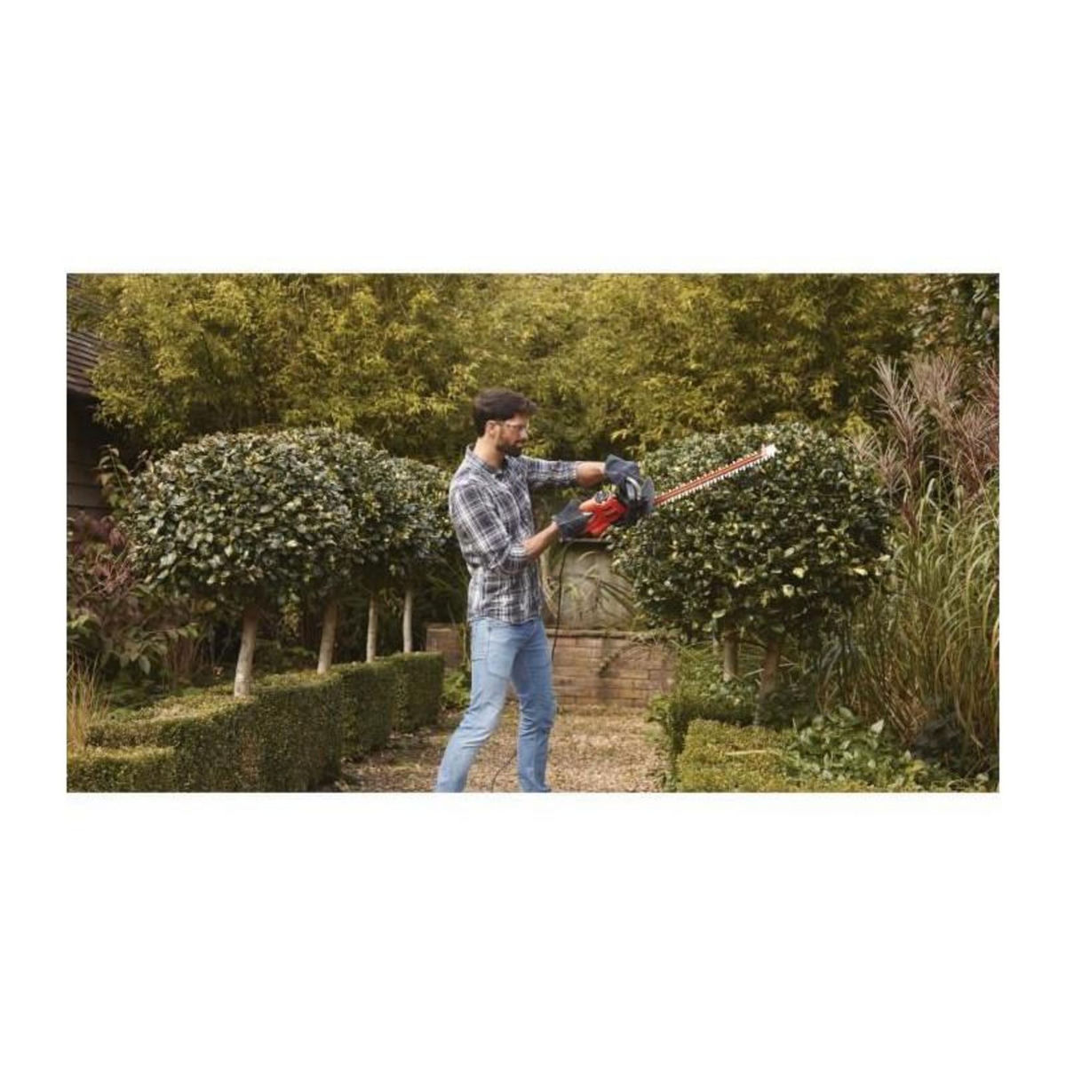 Black et Decker BLACK + DECKER Taille-Haies  50cm 500W - Avec lame de scie BEHTS301