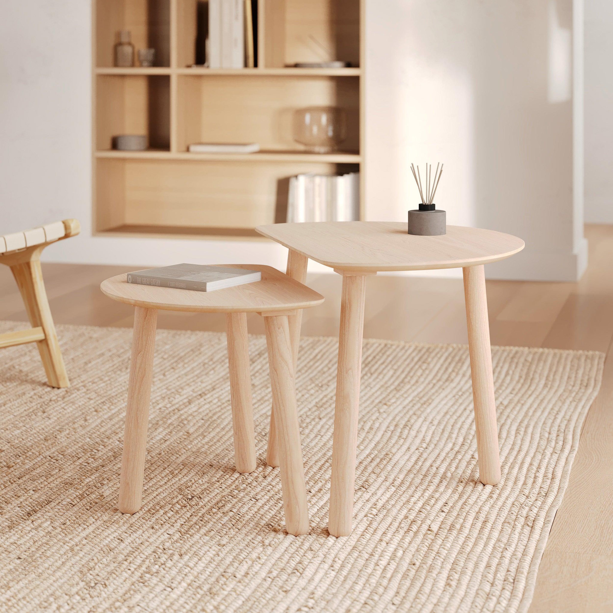 Voir la diapositive 2 : MAISON PAVANE Tables gigognes en bois de frêne effet blanchi-montaine
