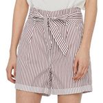 Vero Moda Short Blanc/ Femme Vero  oda Eva. Coloris disponibles : Rouge