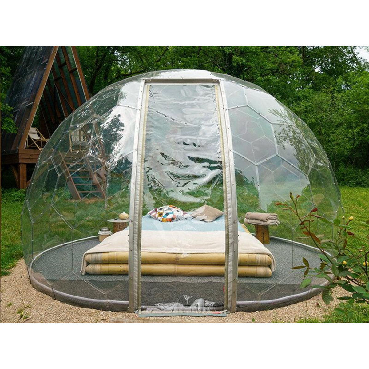 Smartbox Escale insolite en bulle en pleine nature près de Lyon - Coffret Cadeau Séjour