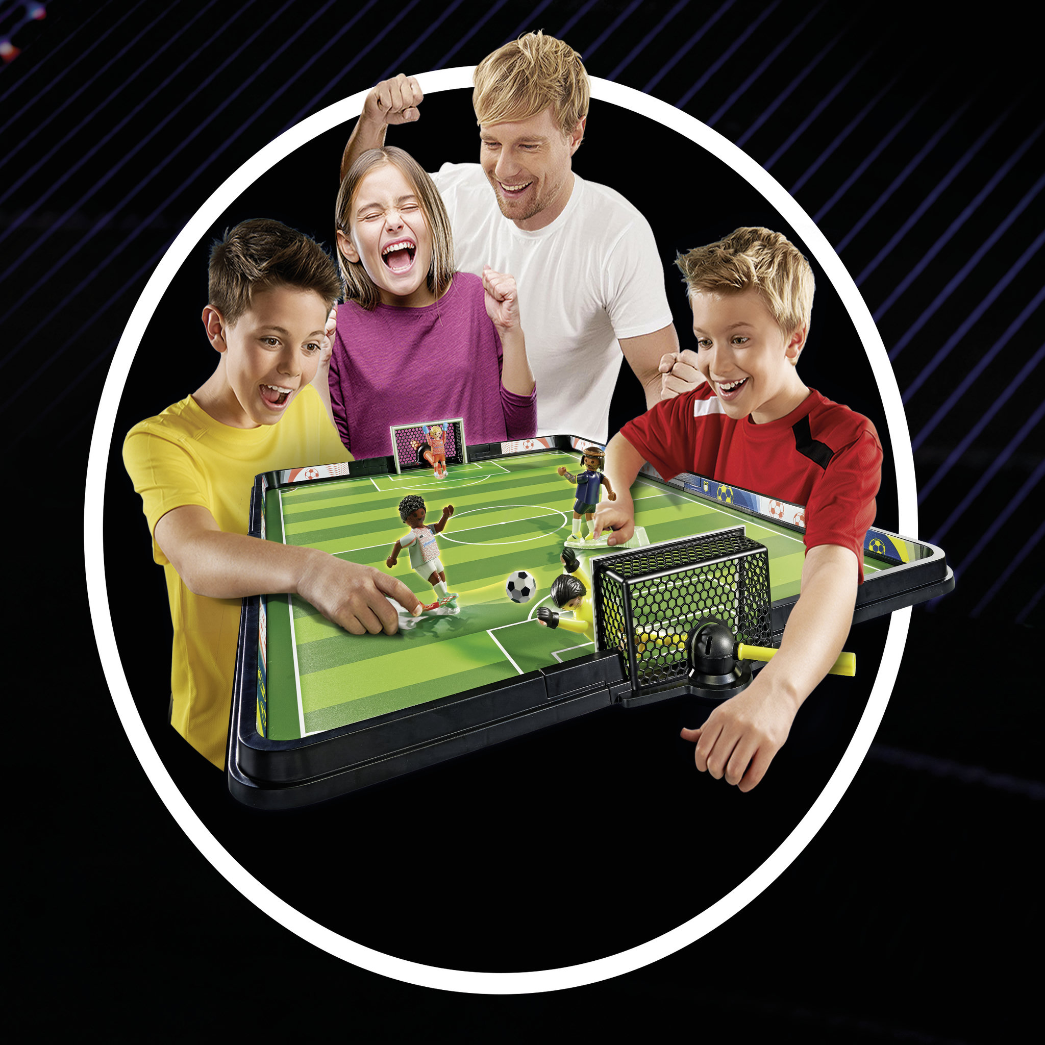 Voir la diapositive 2 : PLAYMOBIL 71120 Stade de football