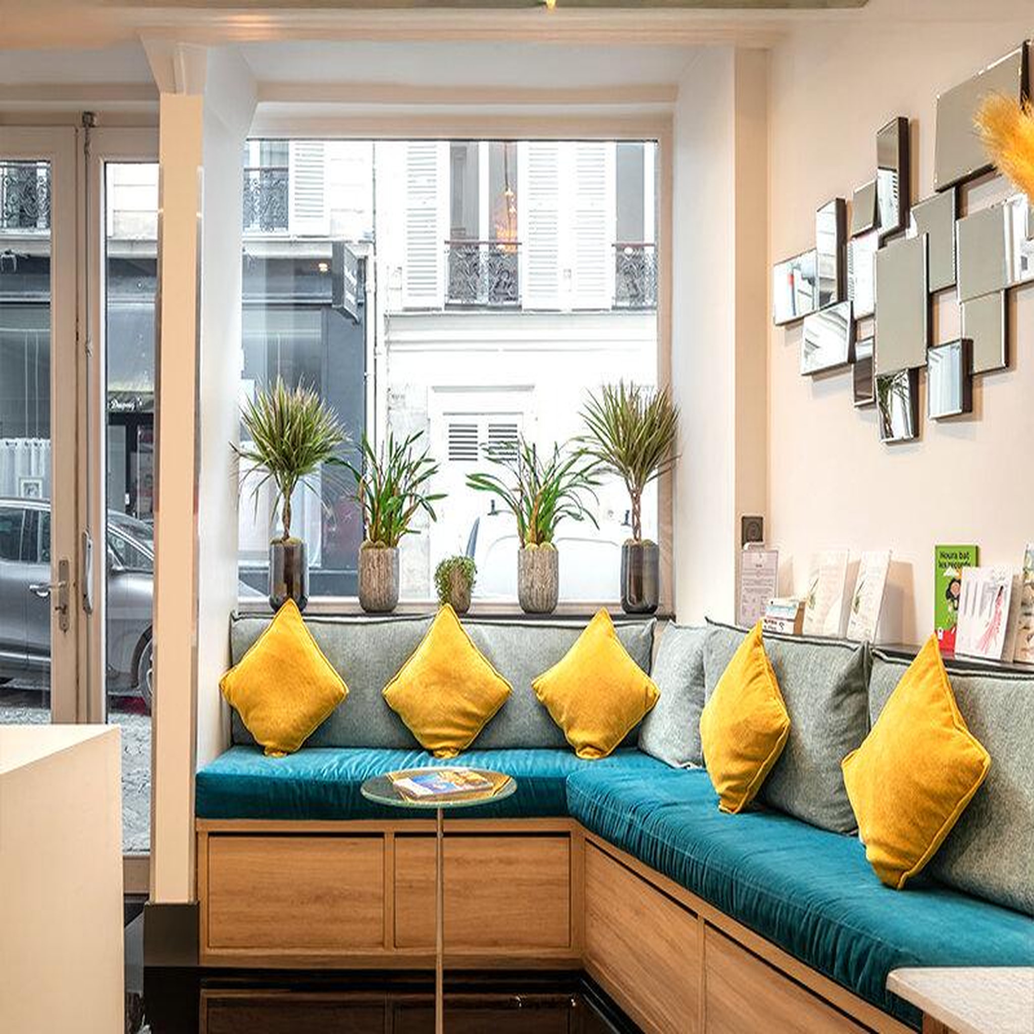 Voir la diapositive 6 : Smartbox Escapade à paris : 2 jours de choix en hôtel 3* près des champs-élysées - coffret cadeau séjour