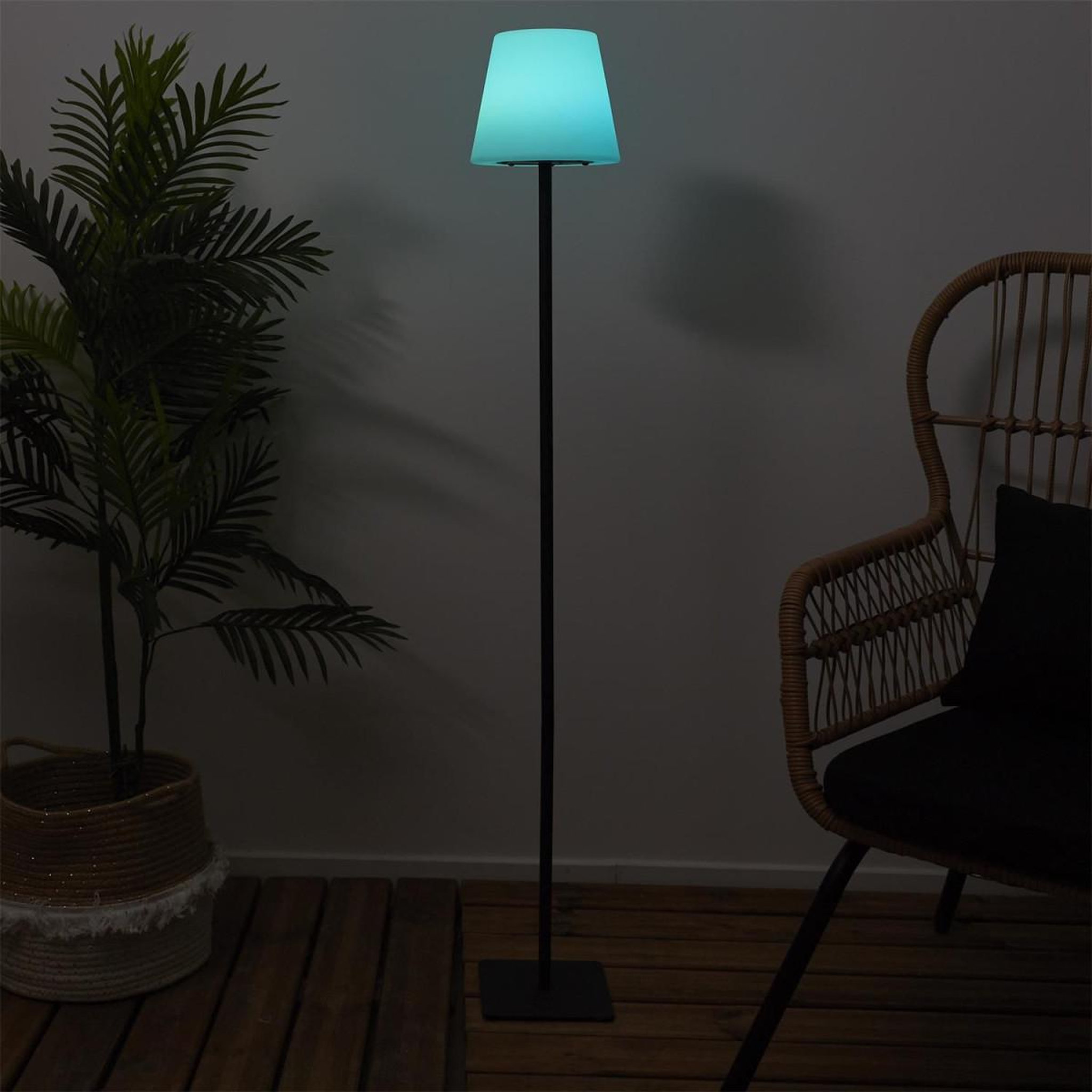 Voir la diapositive 3 : The Home Deco Factory Lampadaire d'extérieur solaire  led  120cm blanc