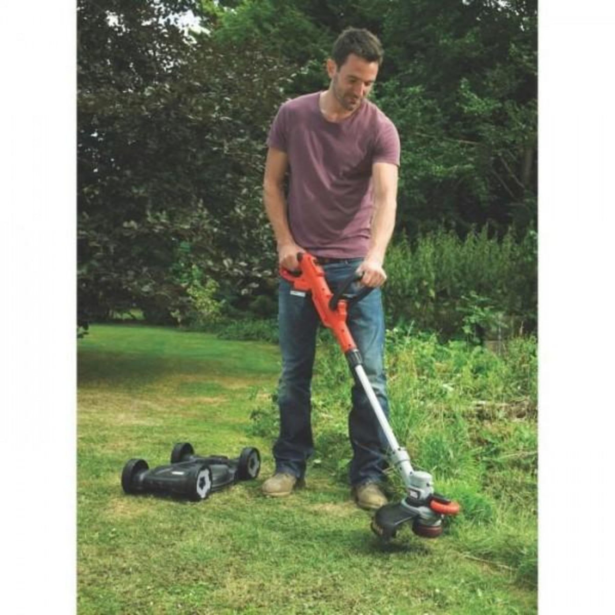 Black et Decker Tondeuse a Gazon Outil 3en1 sur batterie 18V 28cm de coupe BLACK+DECKER STC1820CM - Grande autonomie