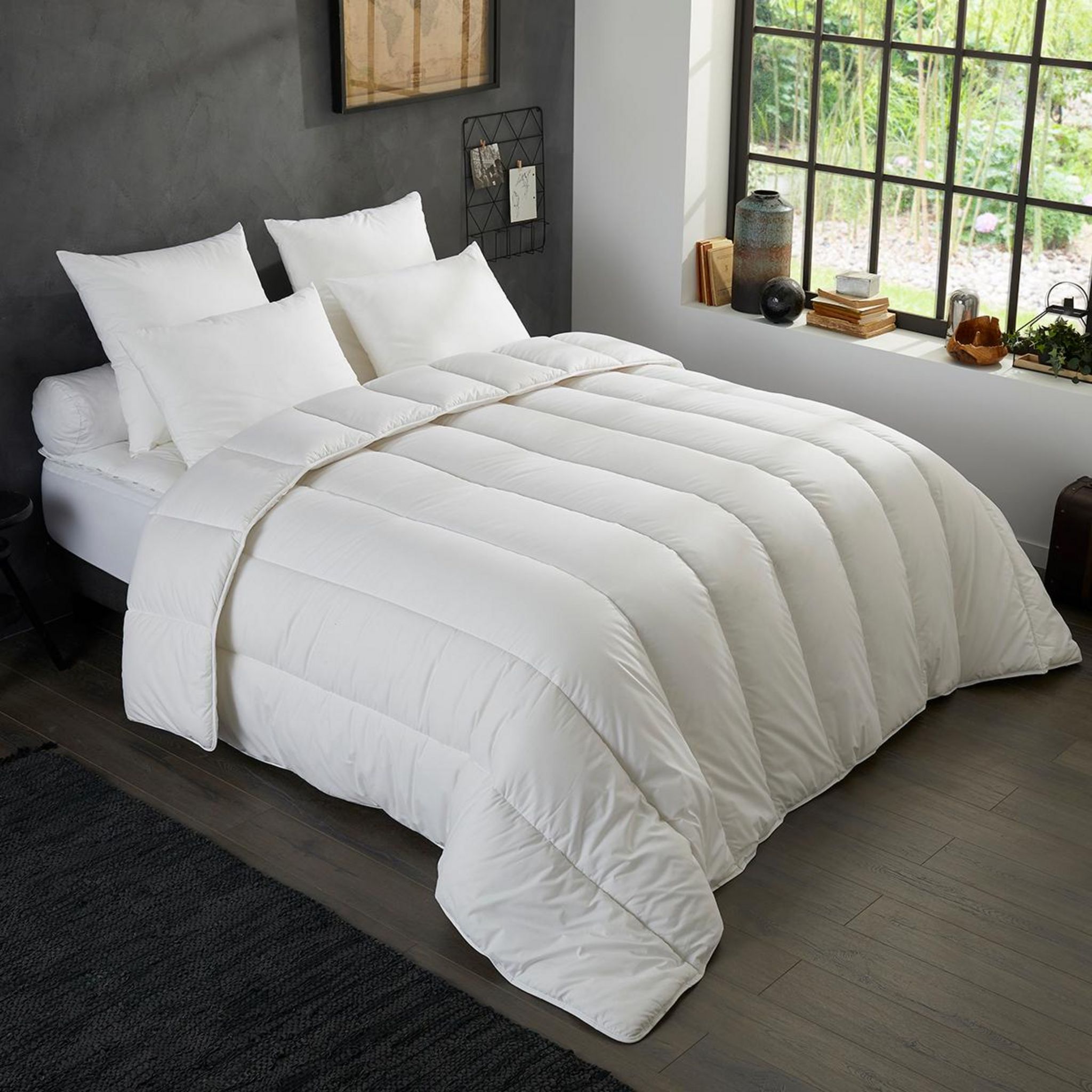 DODO Couette Nuits Calmes - Anti-Acariens -Tempérée. Coloris disponibles : Blanc