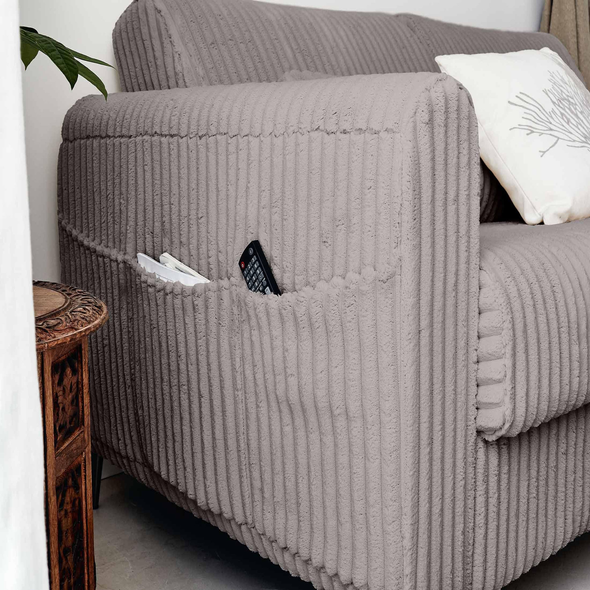 Voir la diapositive 5 : LISA DESIGN Owen - canapé 3 places convertible express couchage quotidien 140 cm matelas 12 cm en velours côtelé grosses côtes