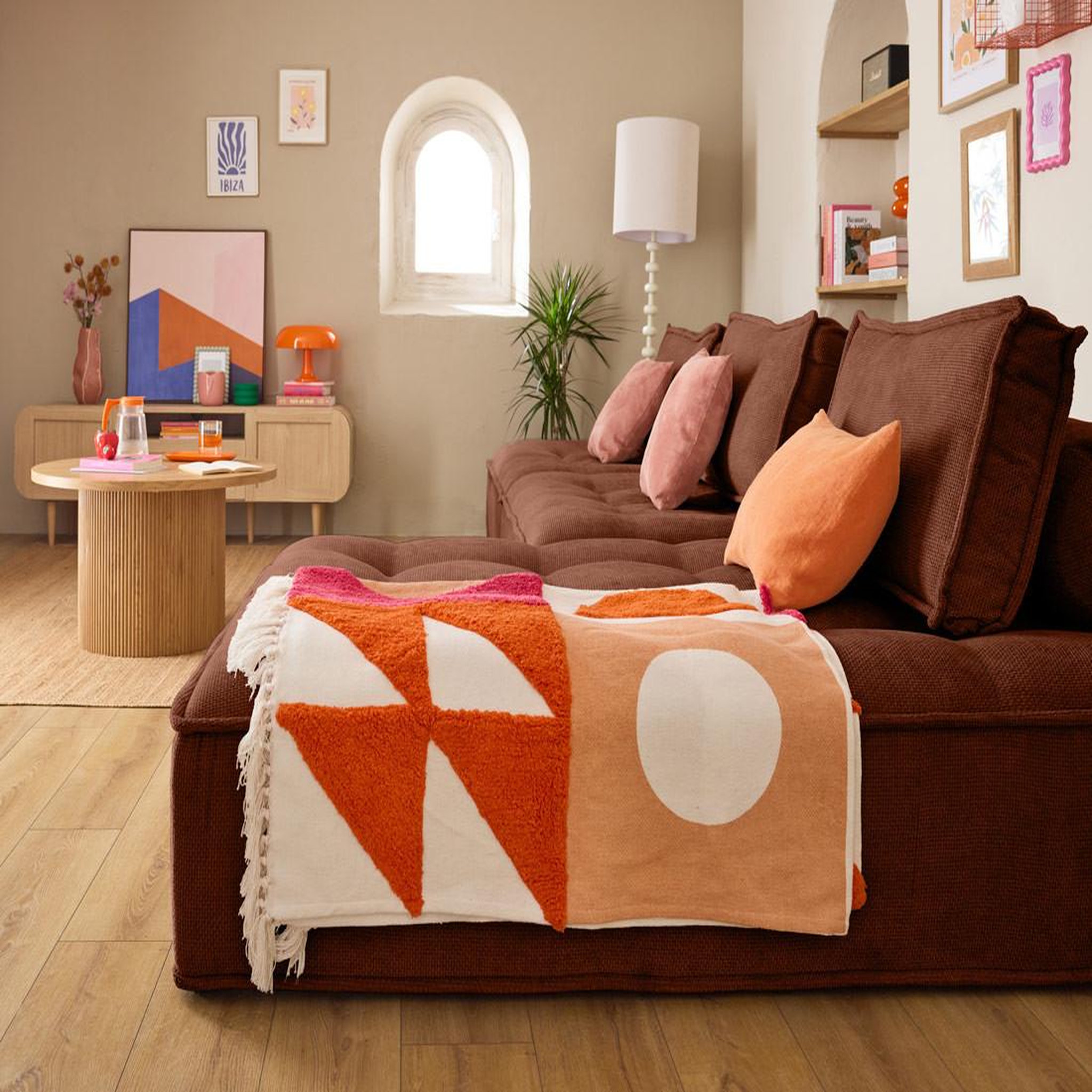 Voir la diapositive 3 : LISA DESIGN Marisol - canapé d'angle modulable 4 places - velours texturé
