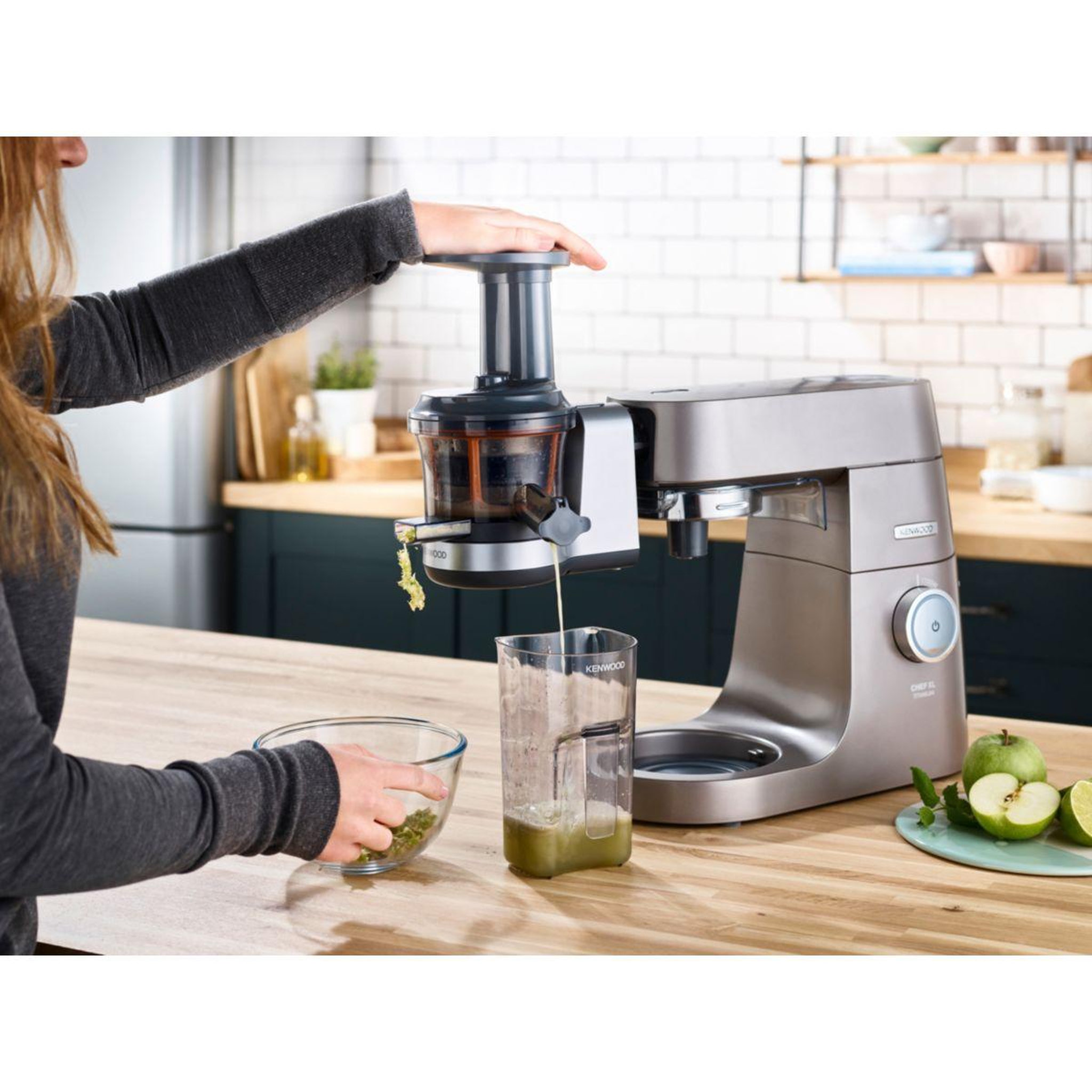 Voir la diapositive 4 : KENWOOD Extracteur de jus kax732pl + filtre
